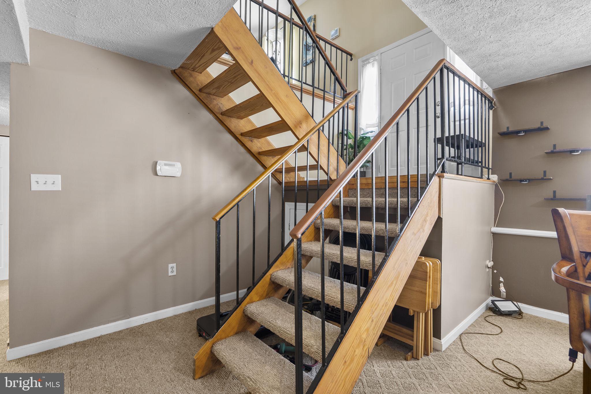 5410 TINKERS CREEK PLACE