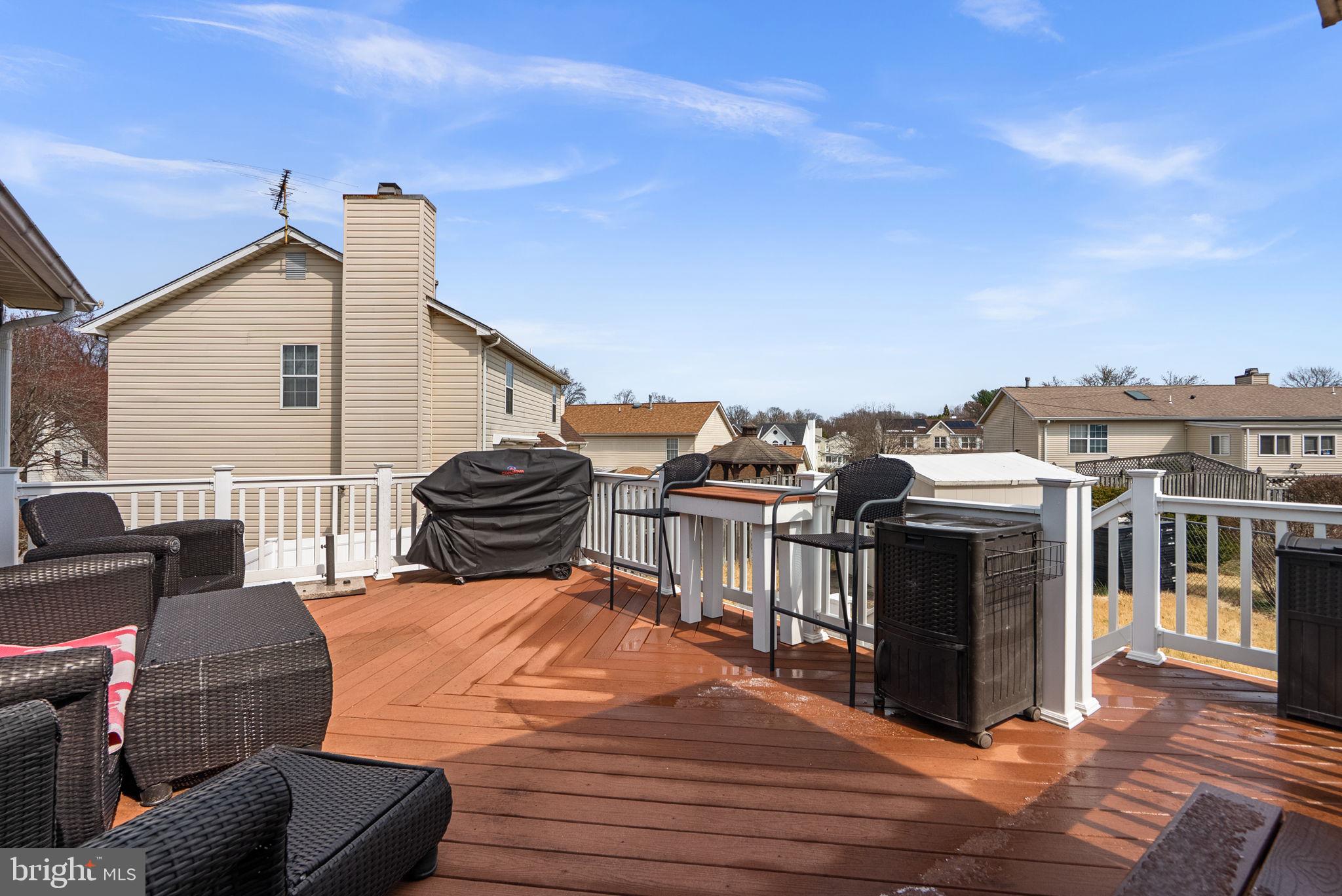 5410 TINKERS CREEK PLACE