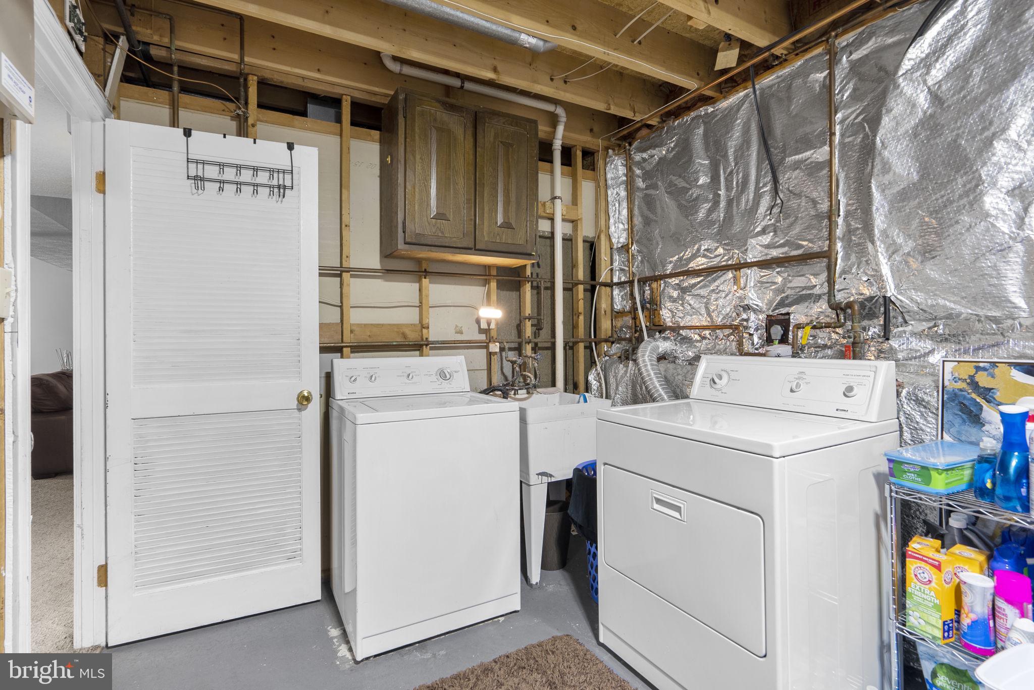 5410 TINKERS CREEK PLACE