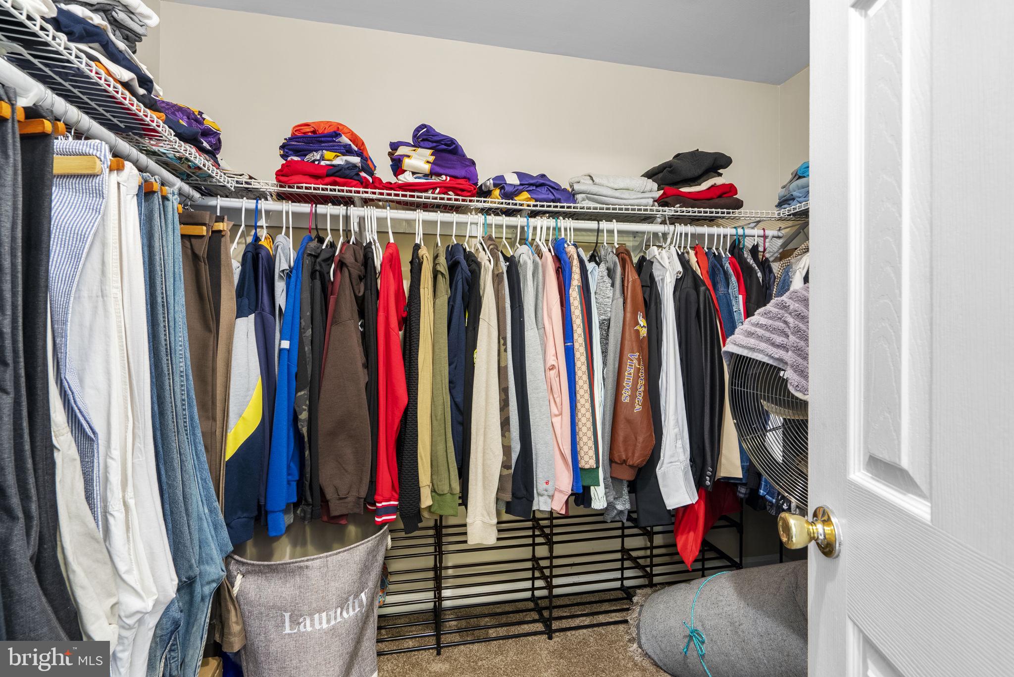 5410 TINKERS CREEK PLACE