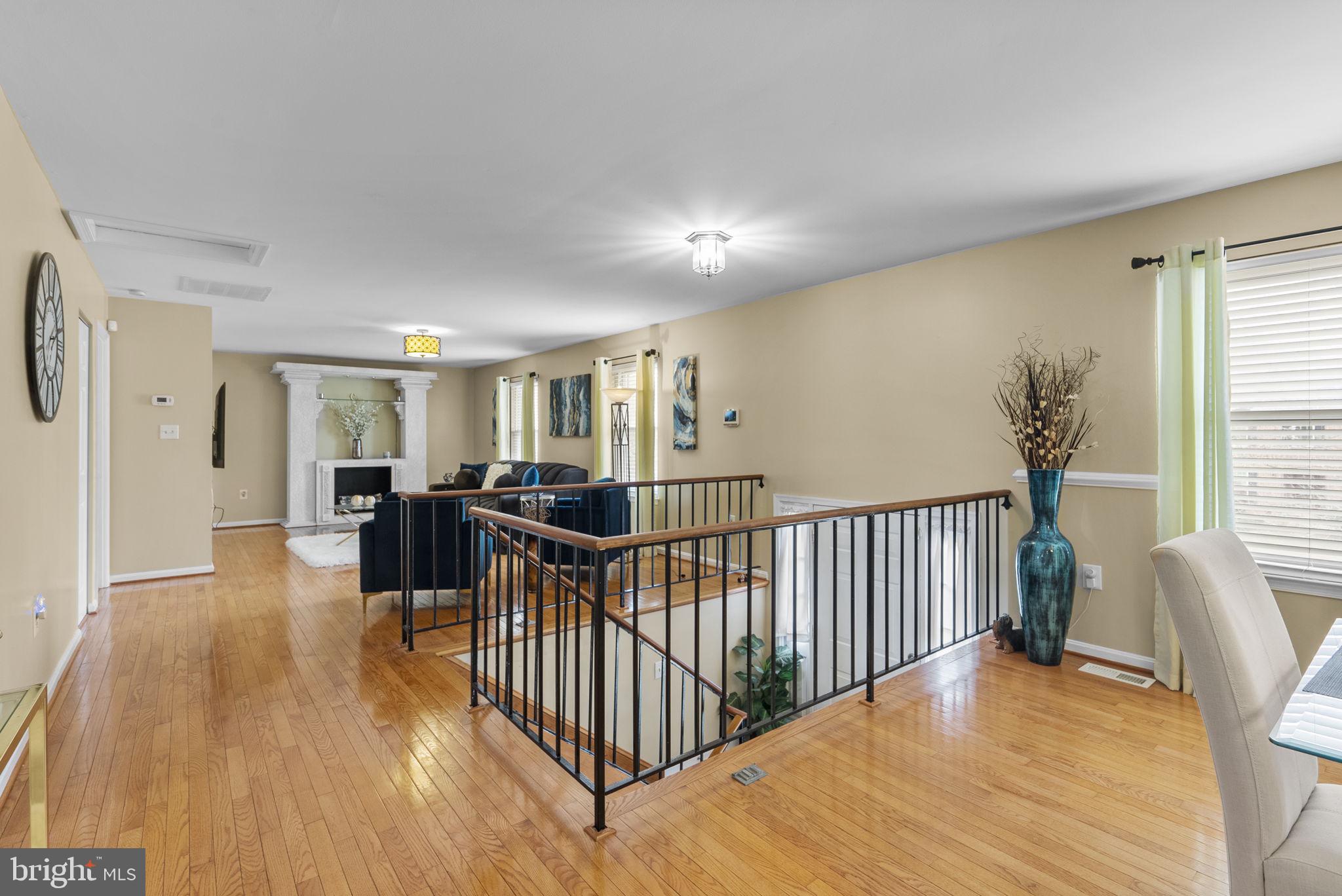 5410 TINKERS CREEK PLACE