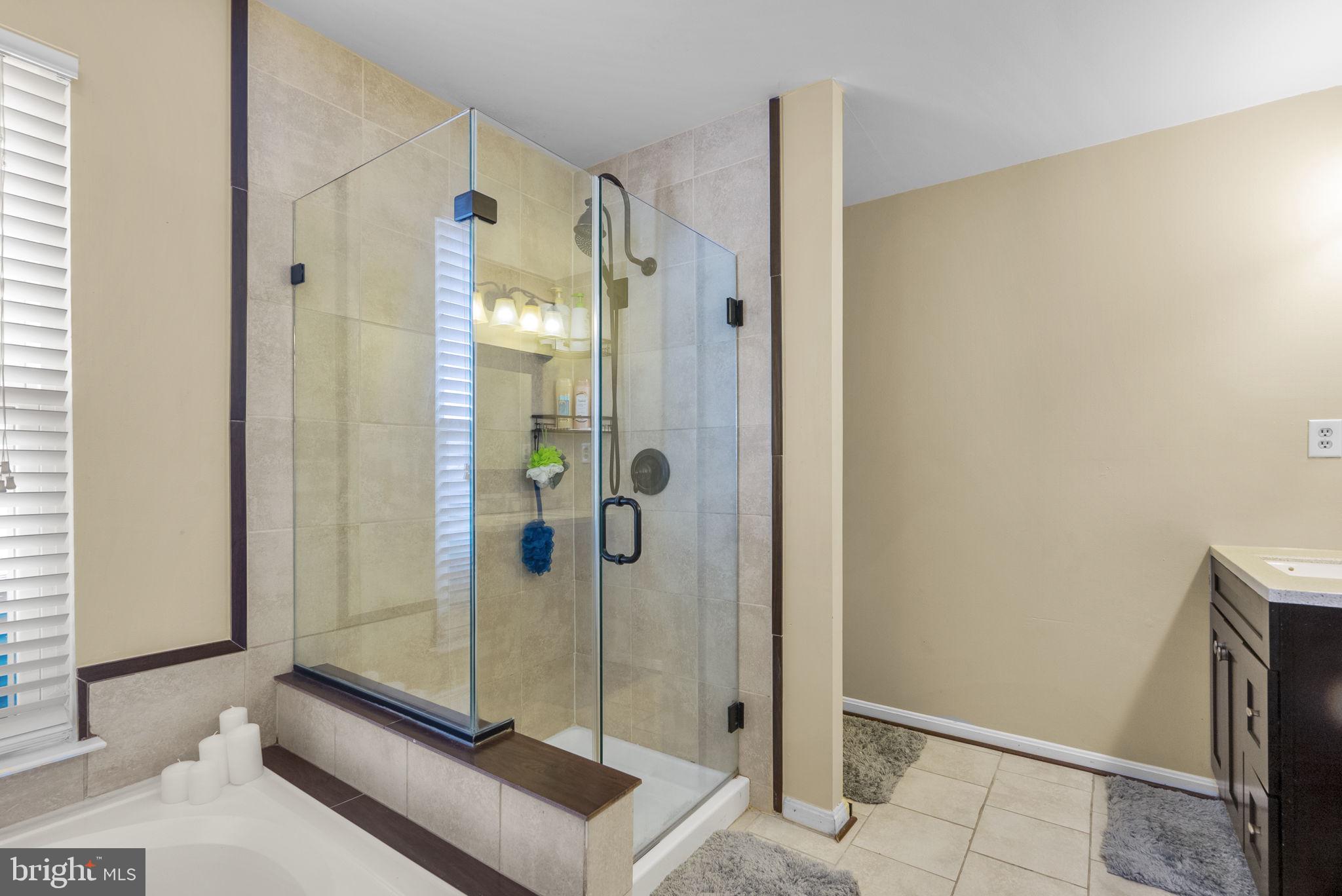 5410 TINKERS CREEK PLACE