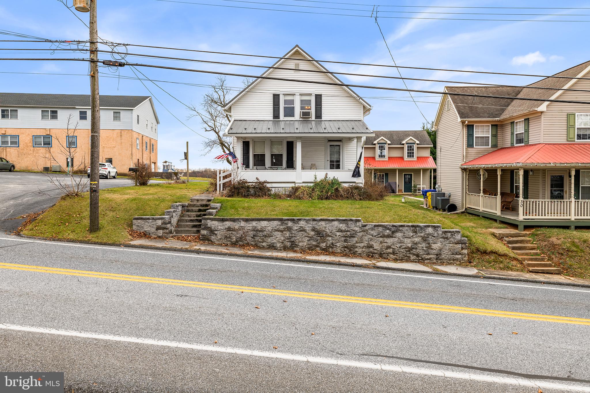 26 W Main St