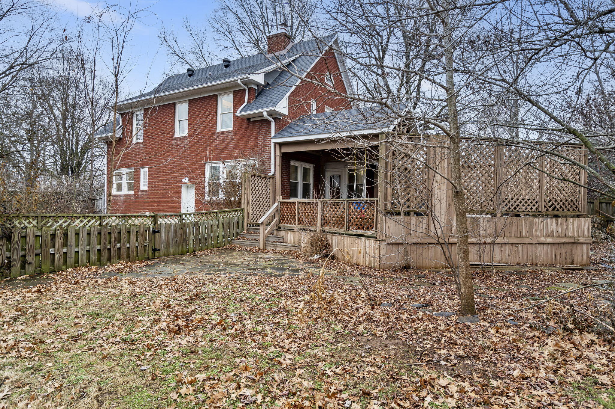 1106 E Seminole Street