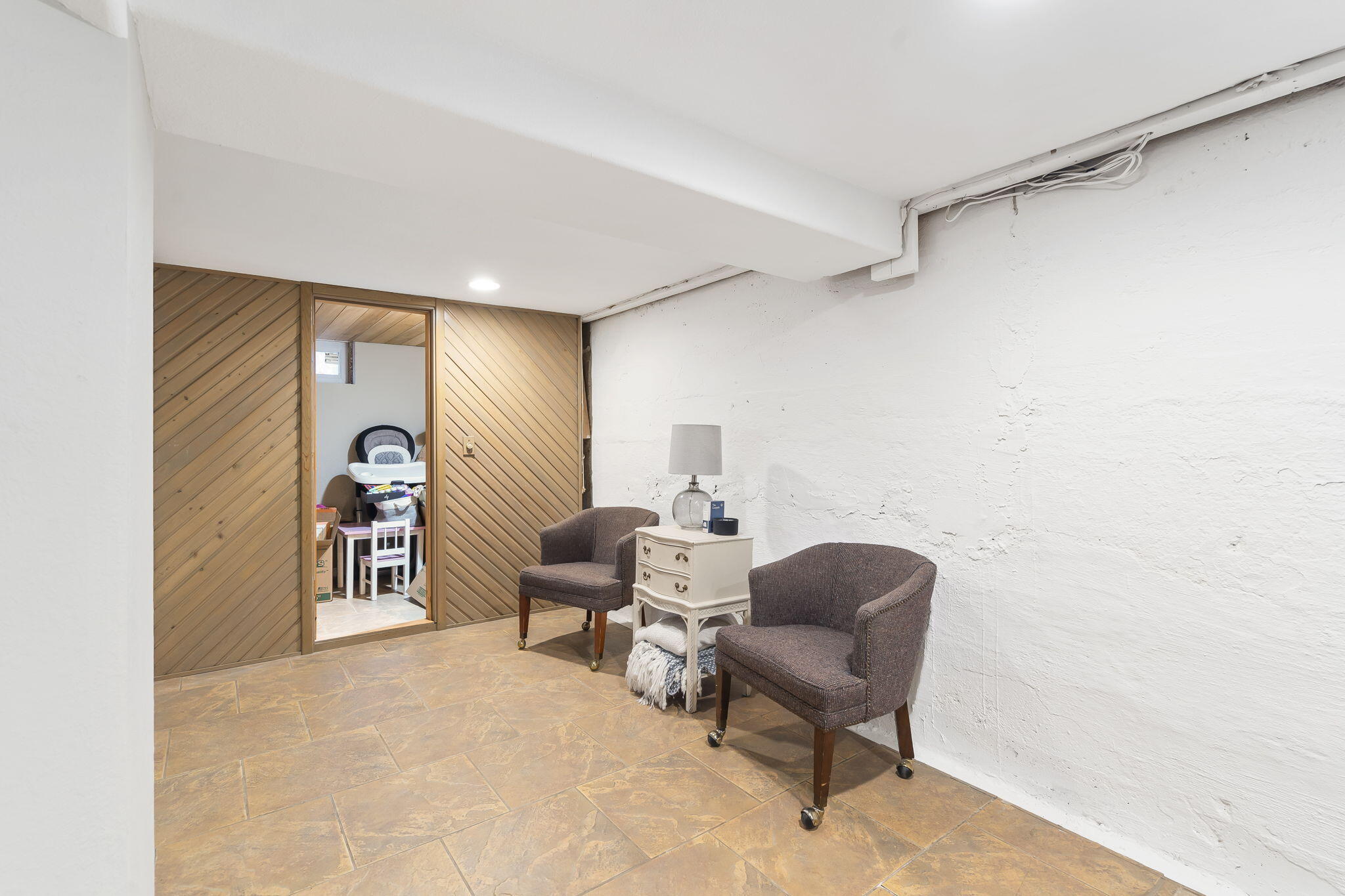 1106 E Seminole Street