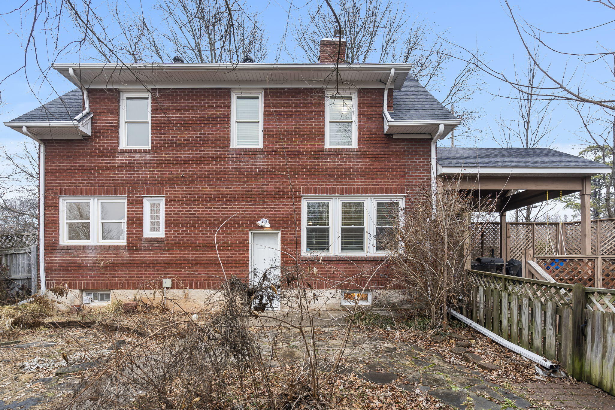 1106 E Seminole Street