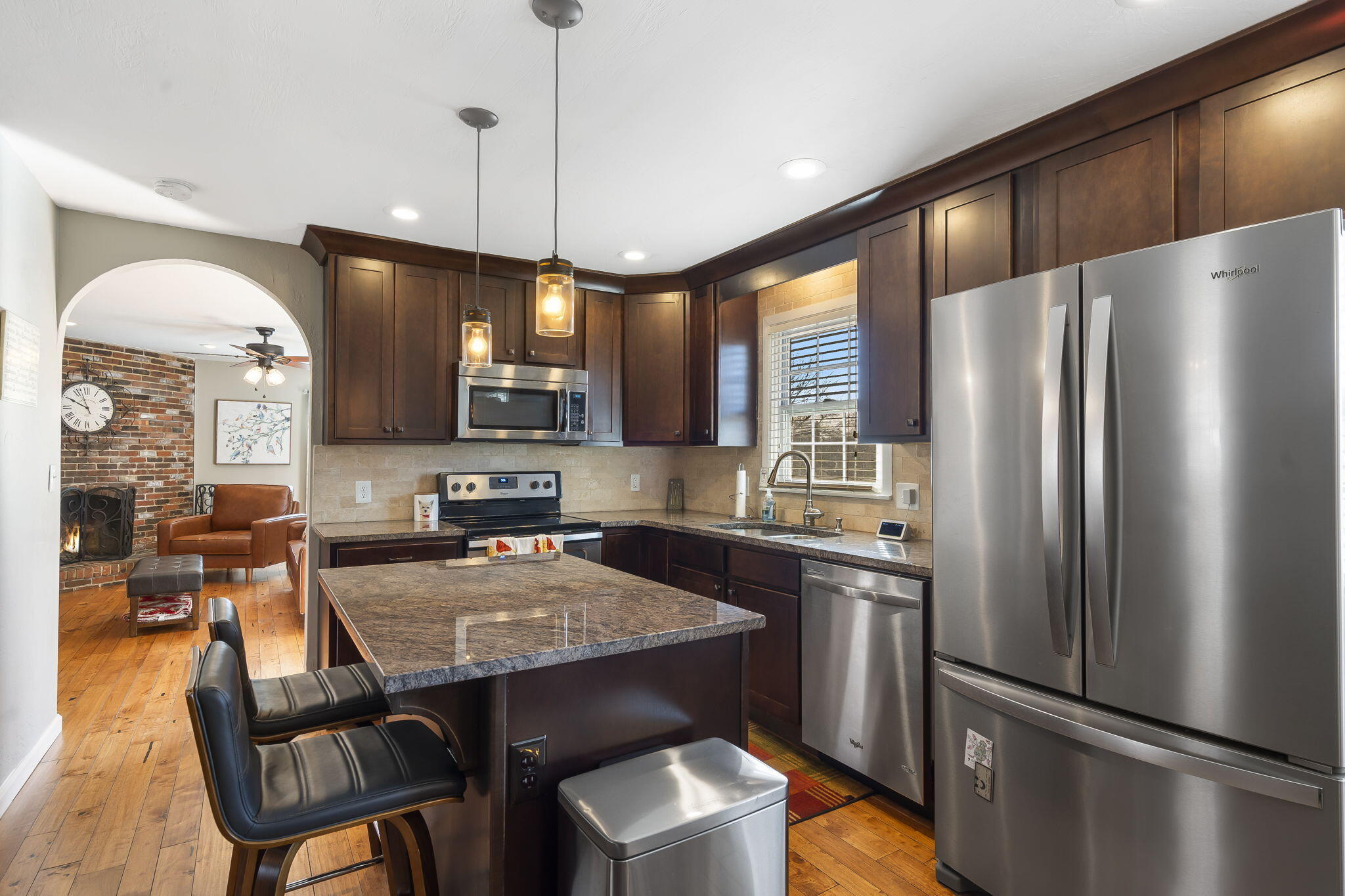 2816 E Imperial Circle