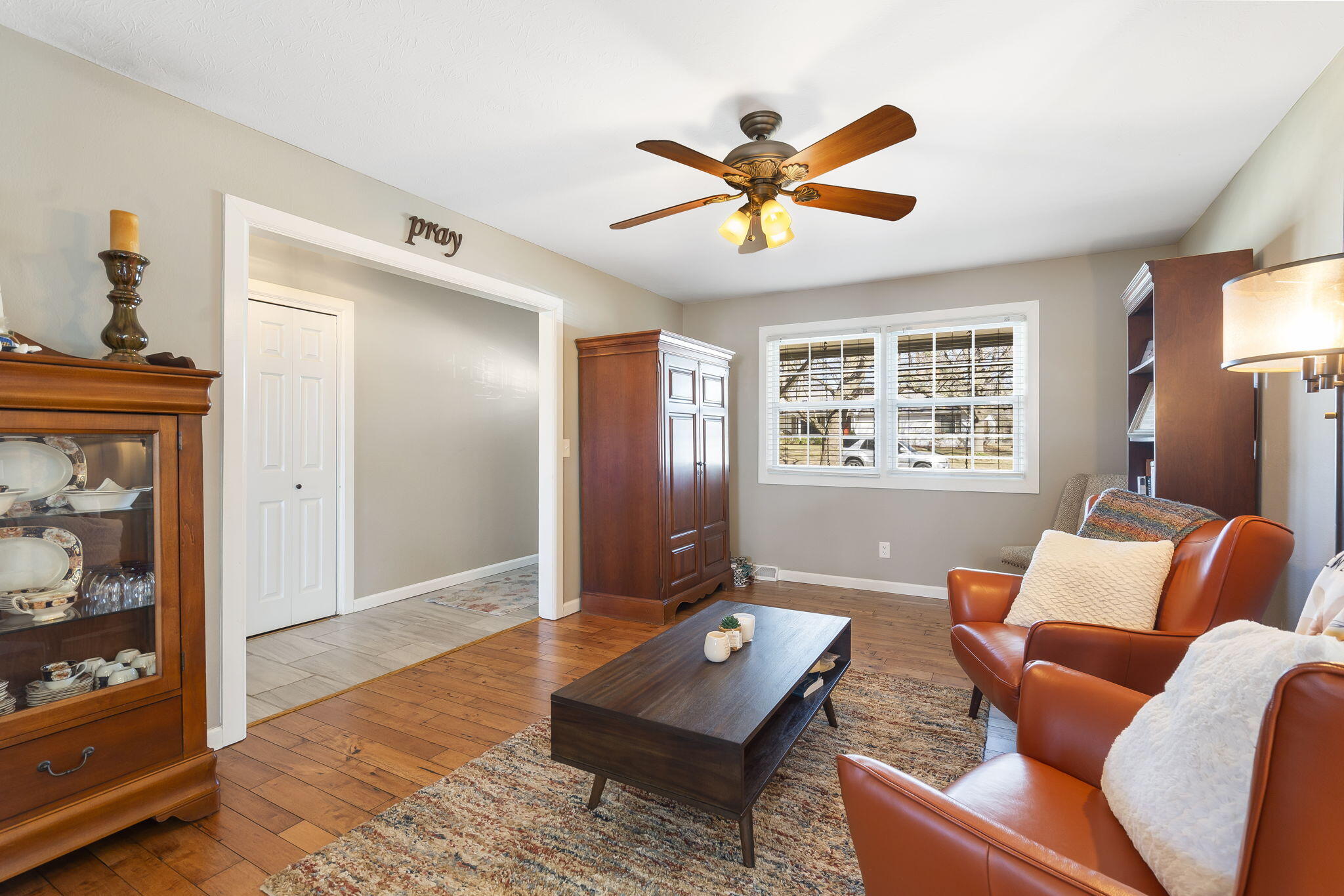 2816 E Imperial Circle