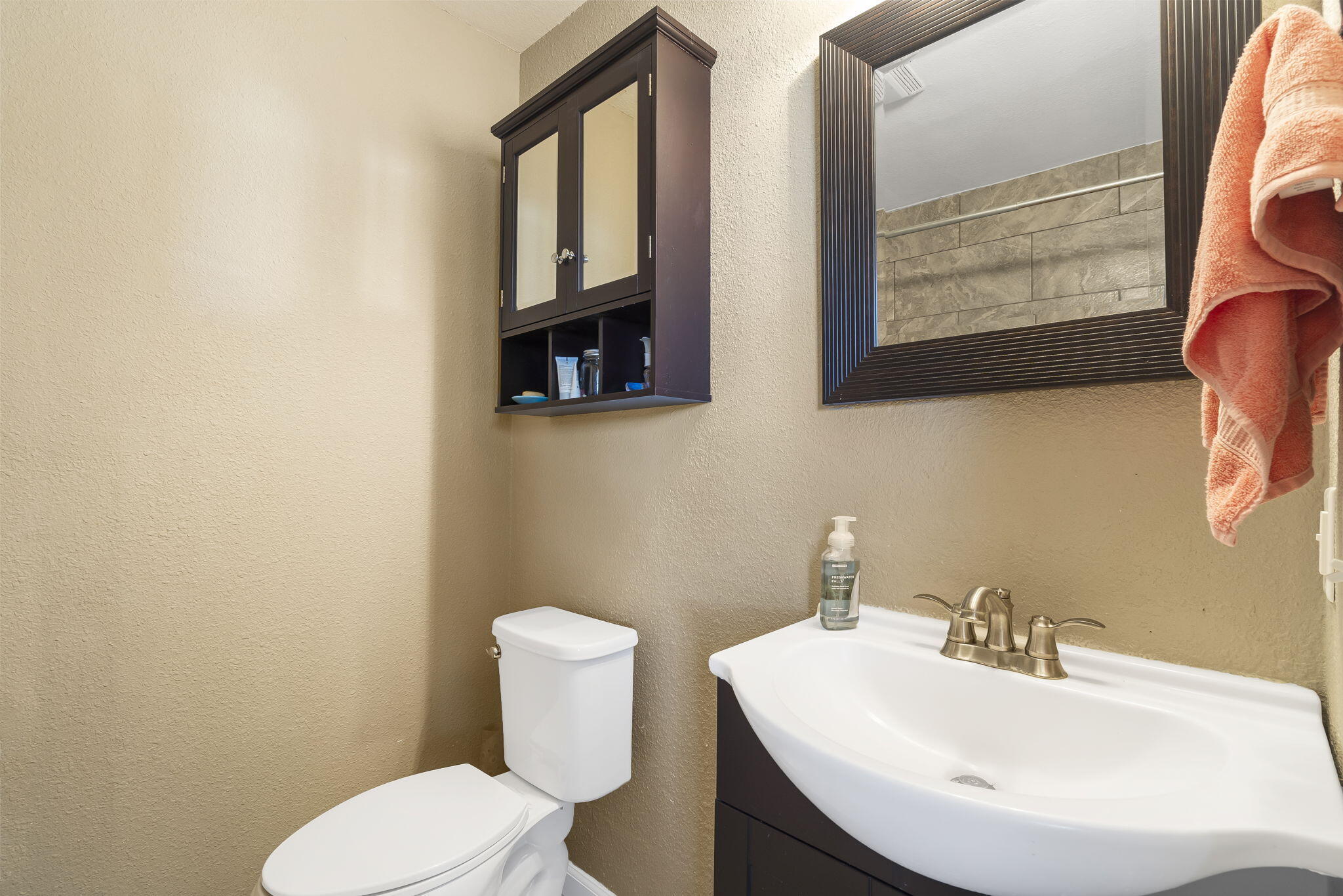 2816 E Imperial Circle