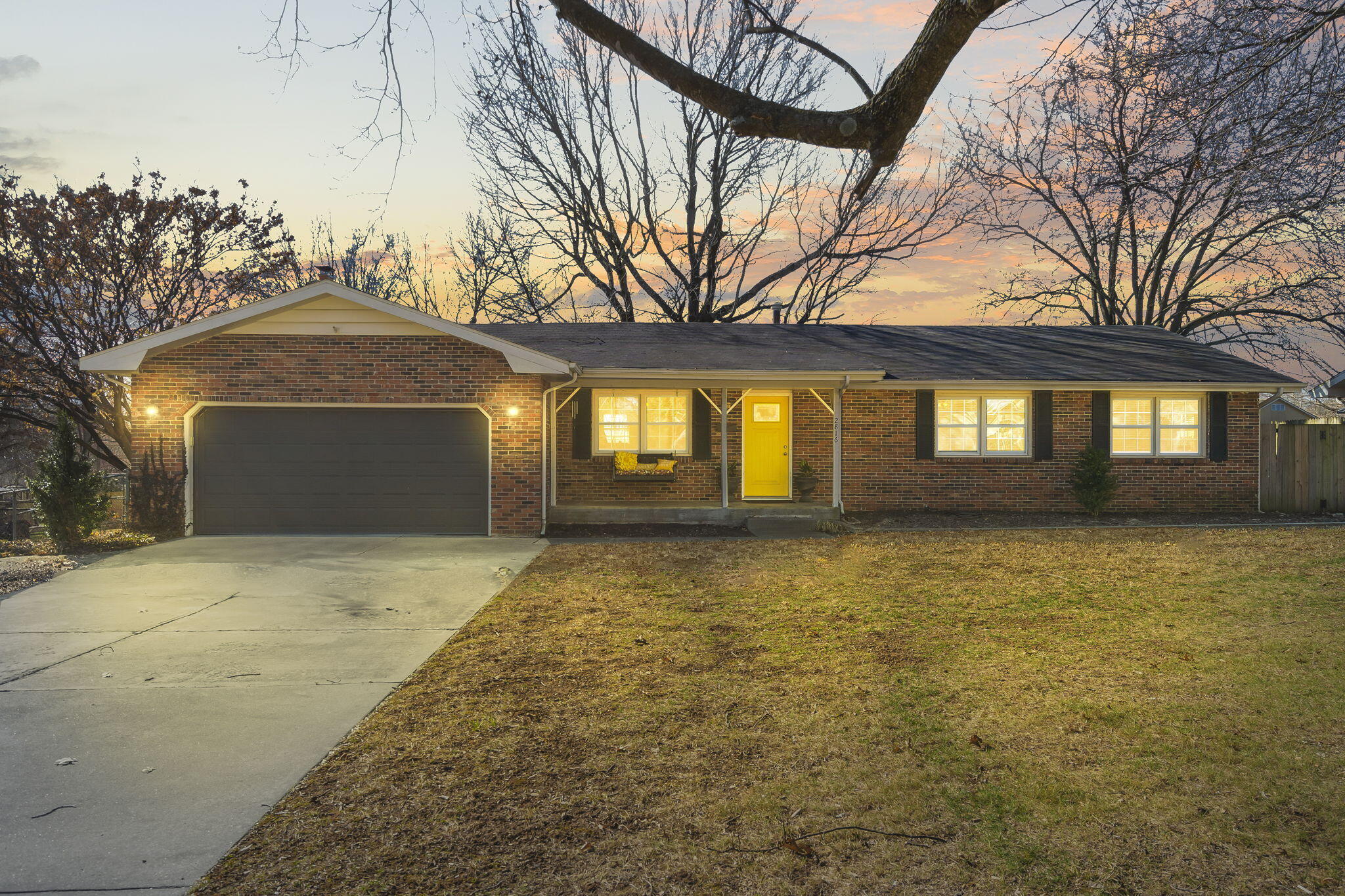 2816 E Imperial Circle