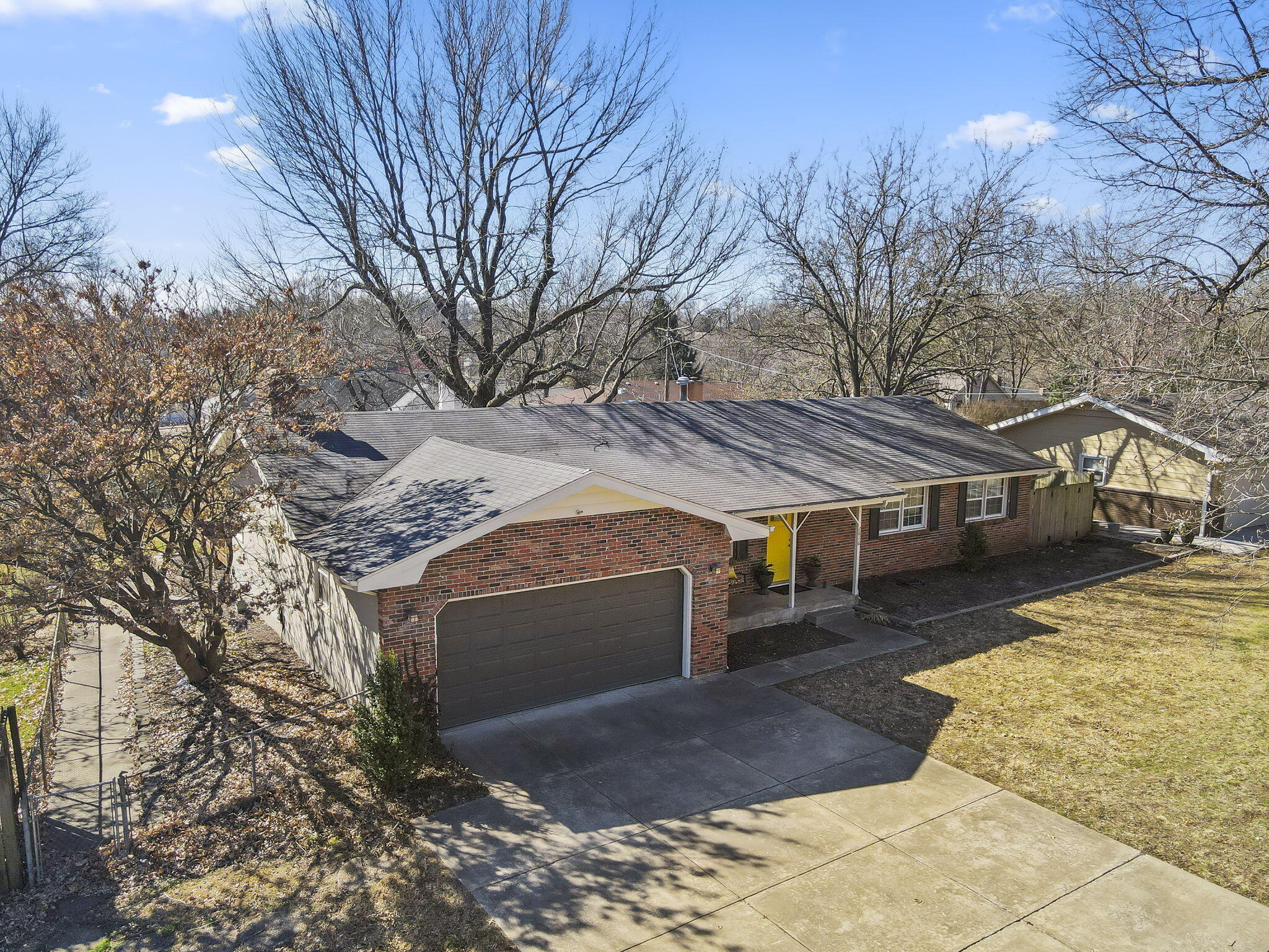 2816 E Imperial Circle