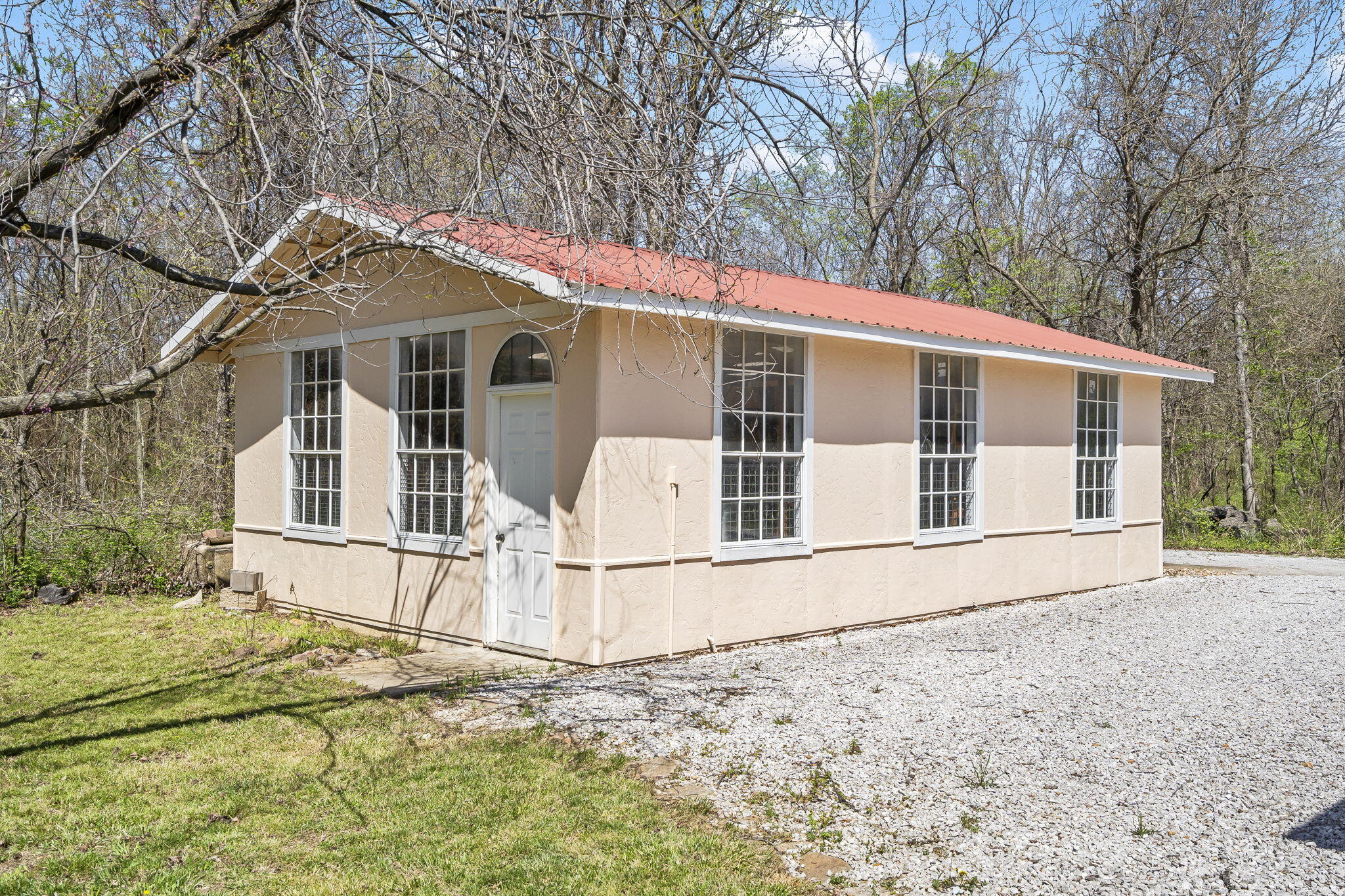 5767 County Lane 274