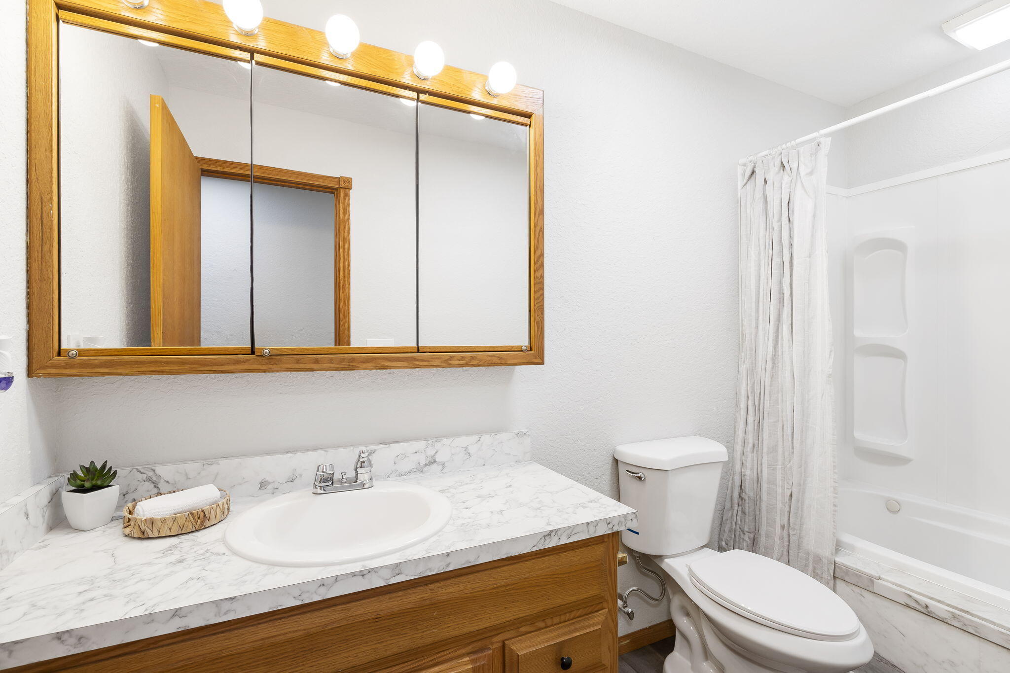 5767 County Lane 274