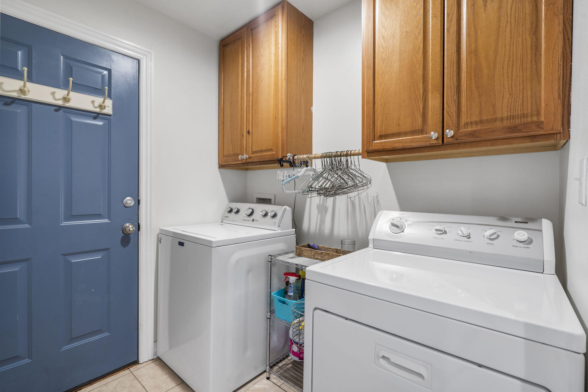 1208 W Ridgecrest Street