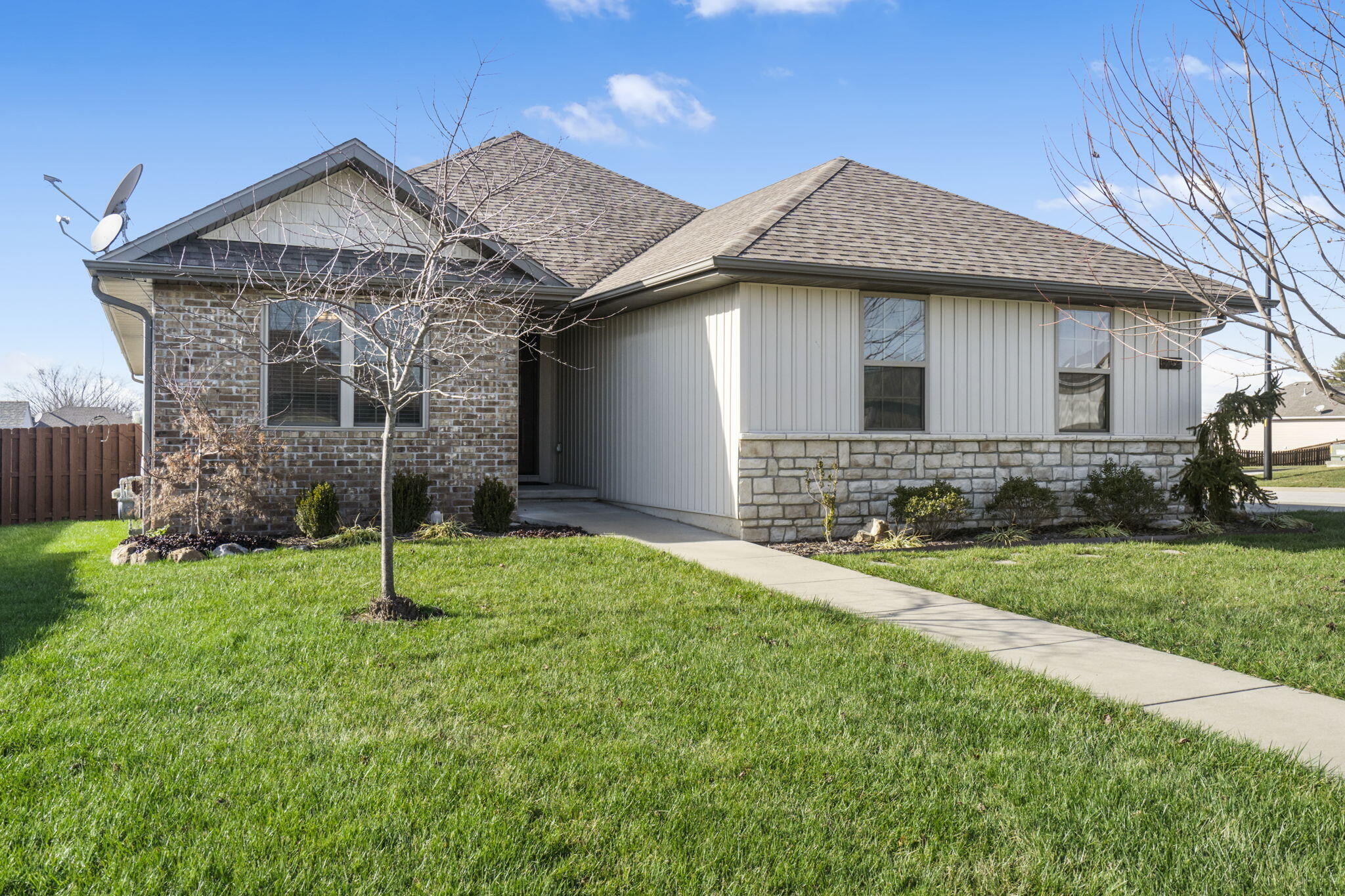 1917 S La Jolla Street