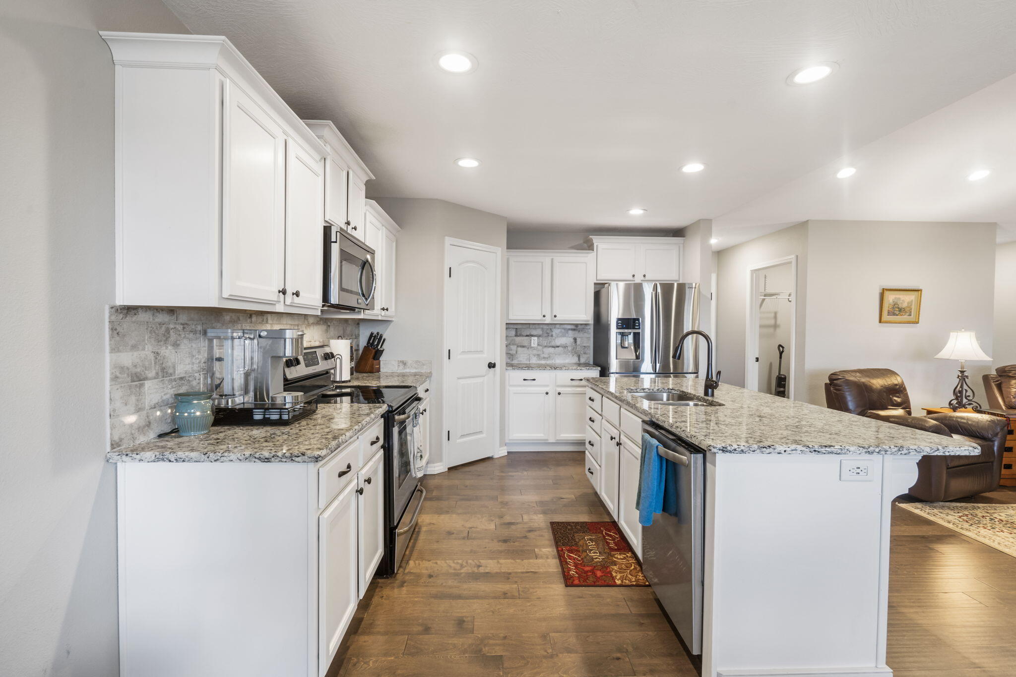 1917 S La Jolla Street