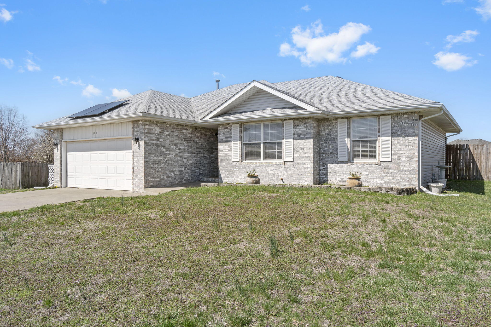 589 N Chandler Avenue