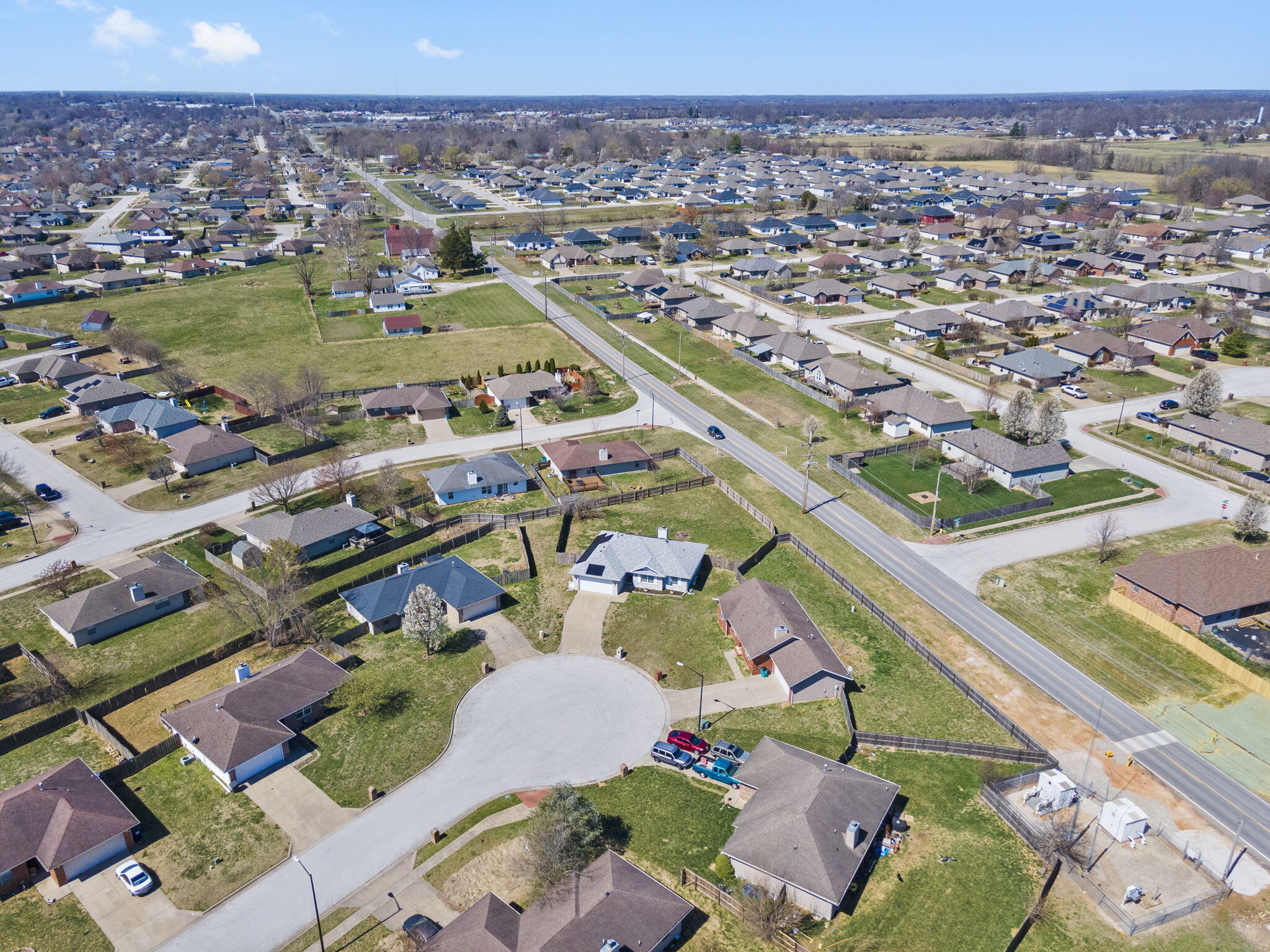 589 N Chandler Avenue