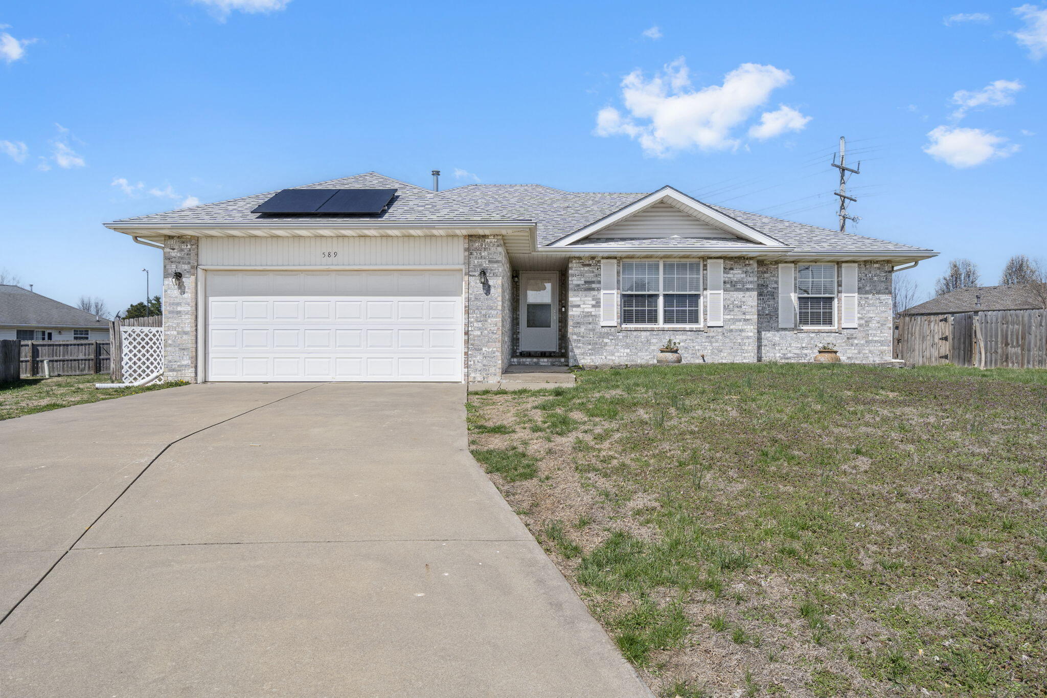 589 N Chandler Avenue