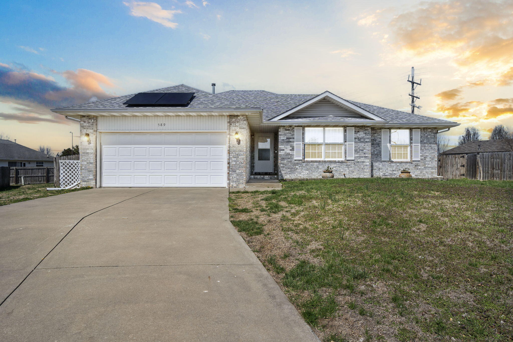 589 N Chandler Avenue