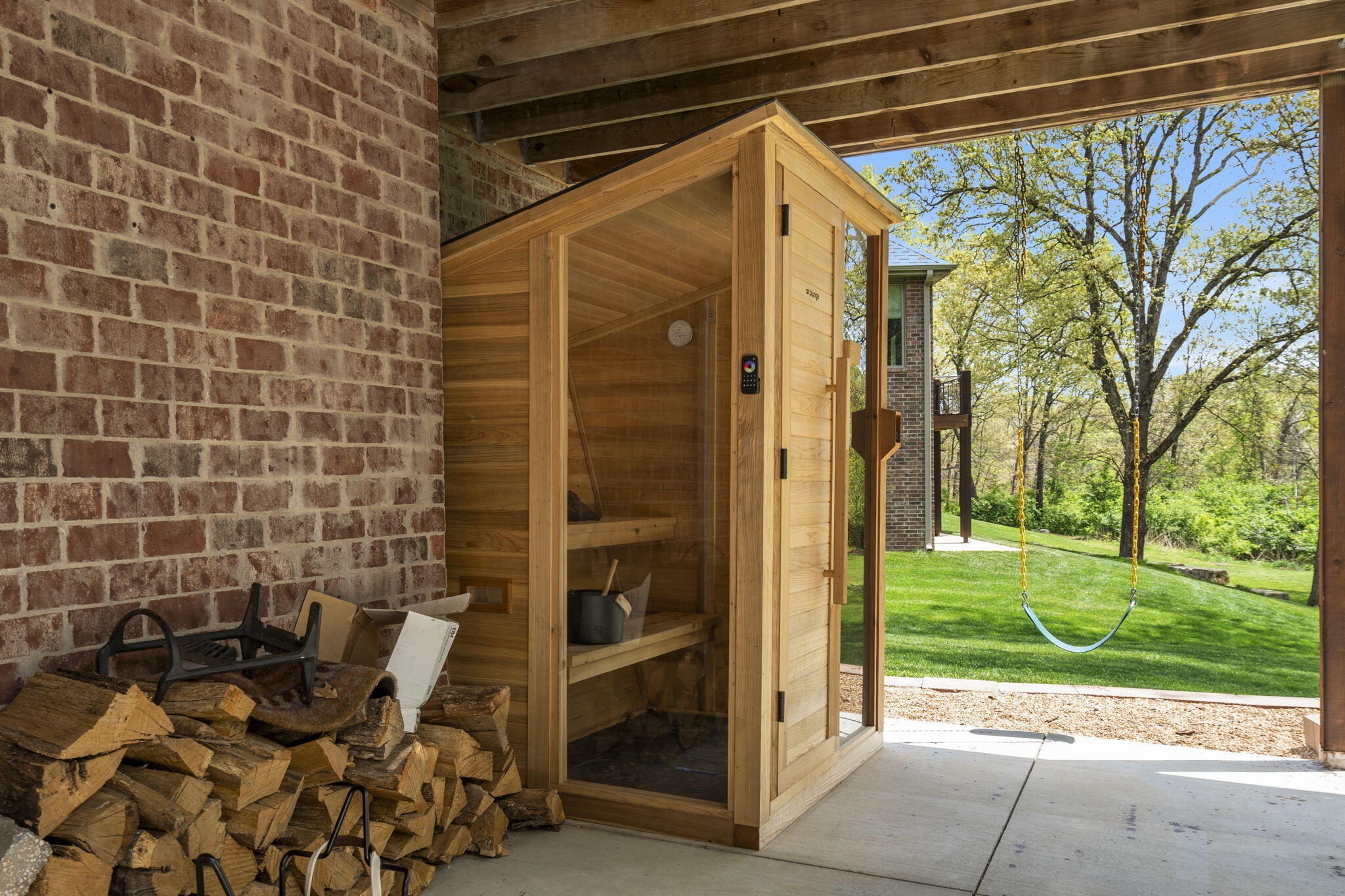 2081 S Emerald Place