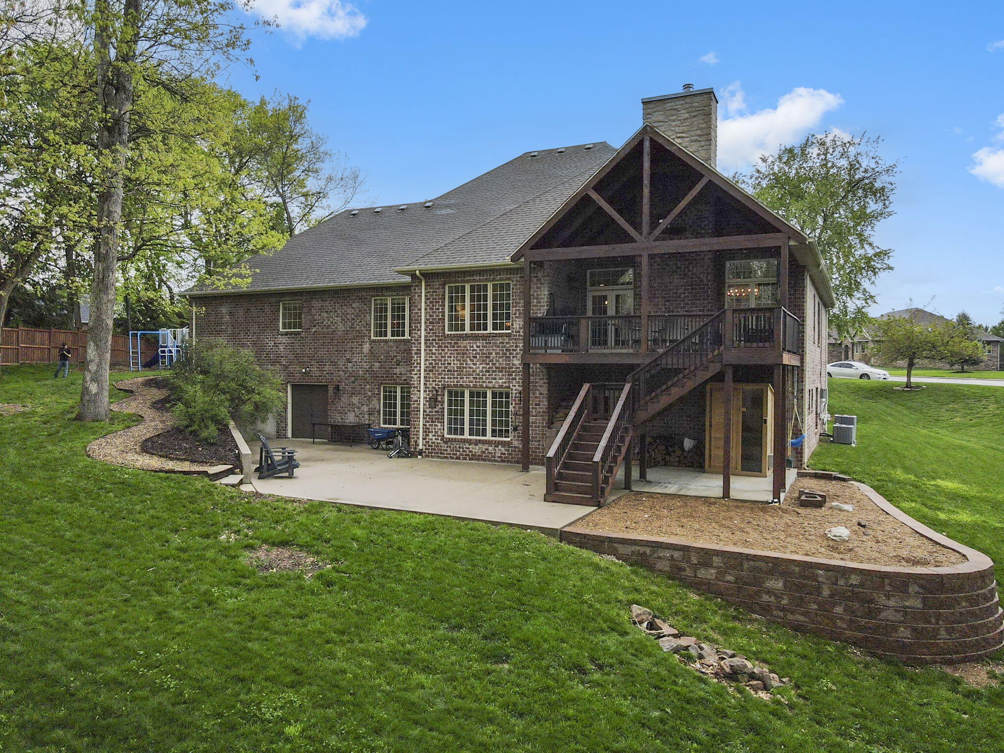 2081 S Emerald Place