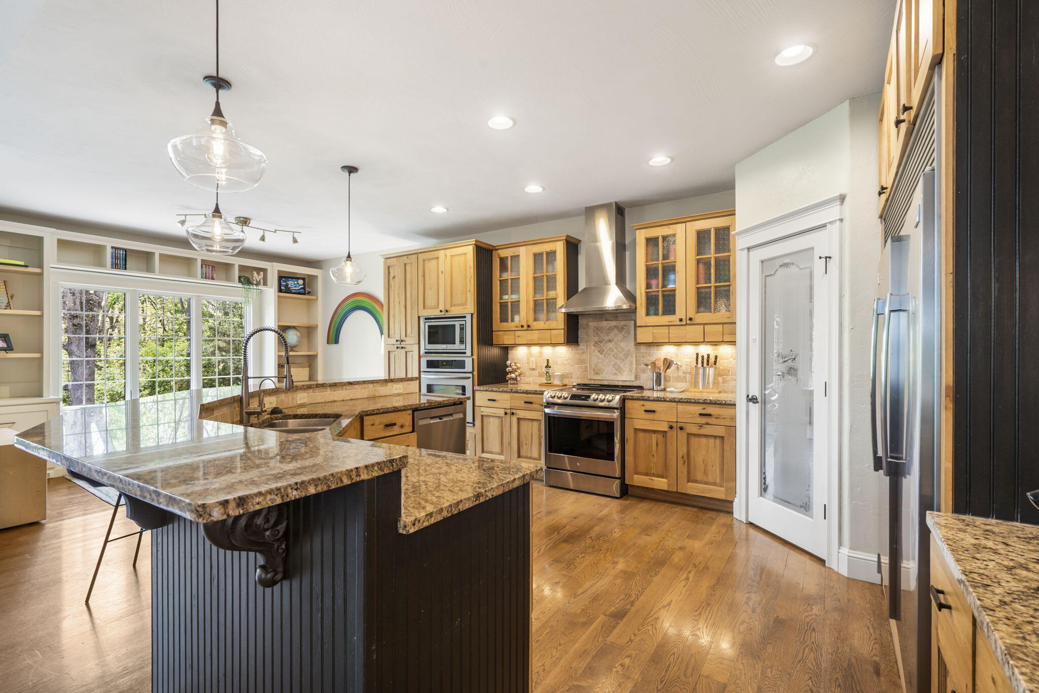 2081 S Emerald Place