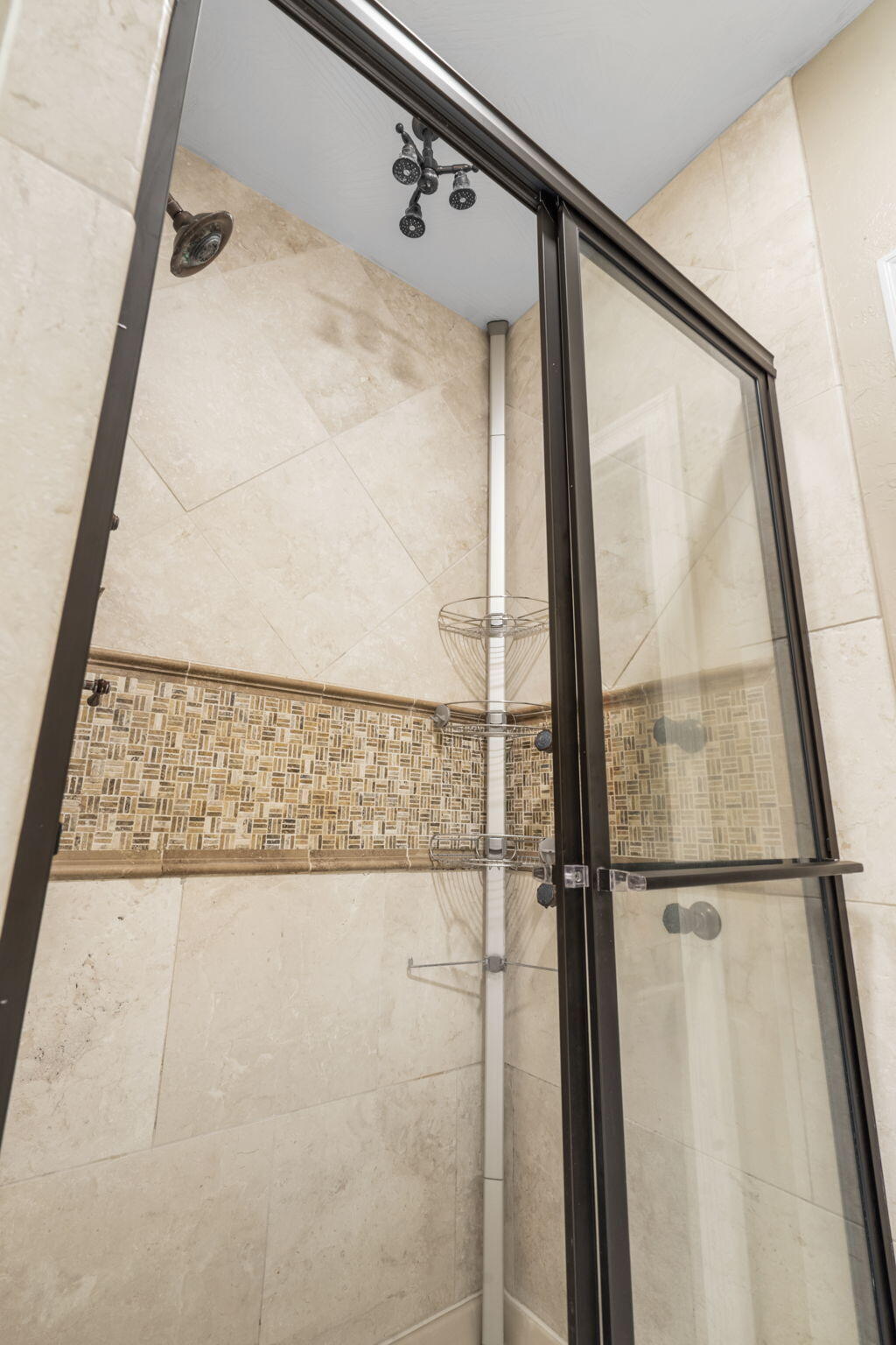 2081 S Emerald Place