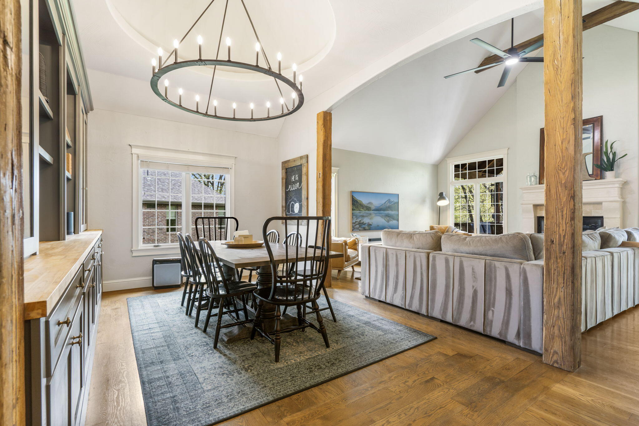 2081 S Emerald Place