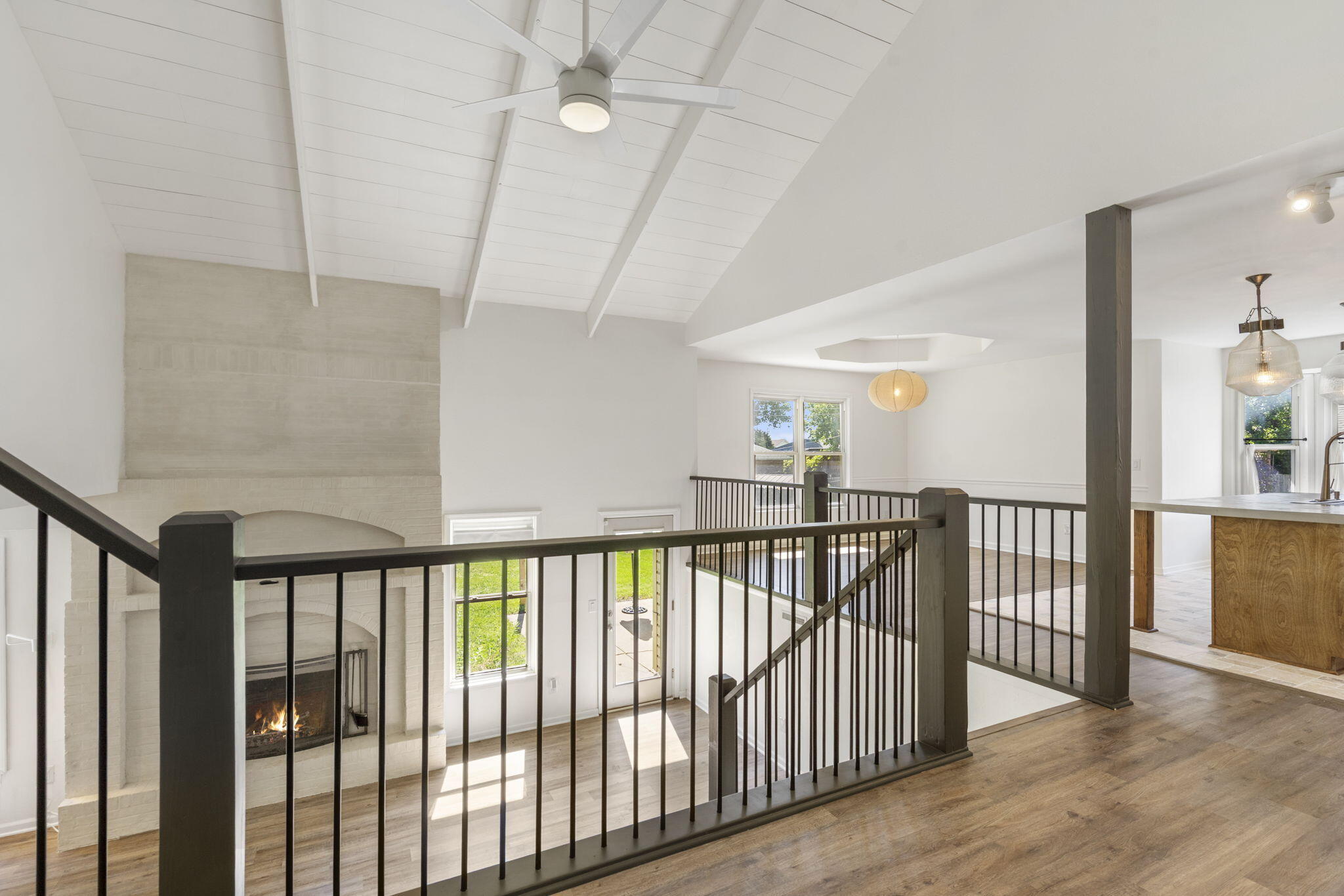 3864 S Hillcrest Avenue