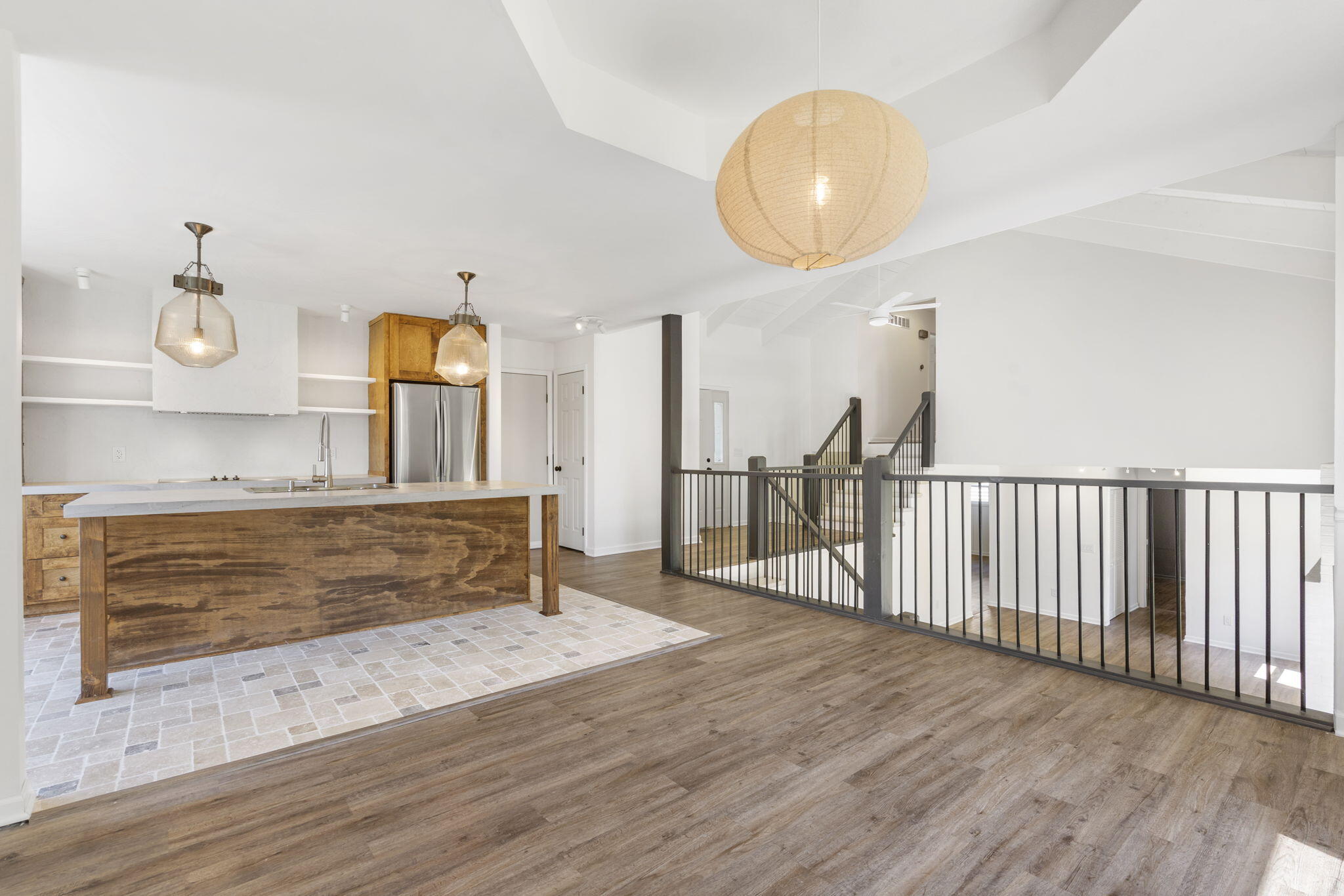 3864 S Hillcrest Avenue