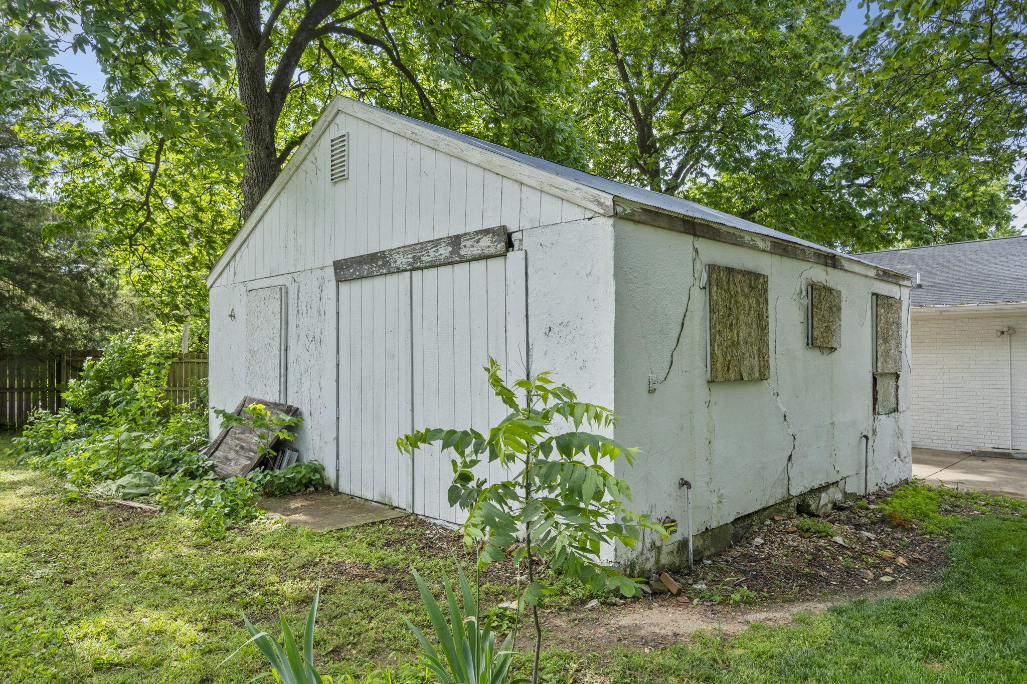 3137 E Gasconade Street