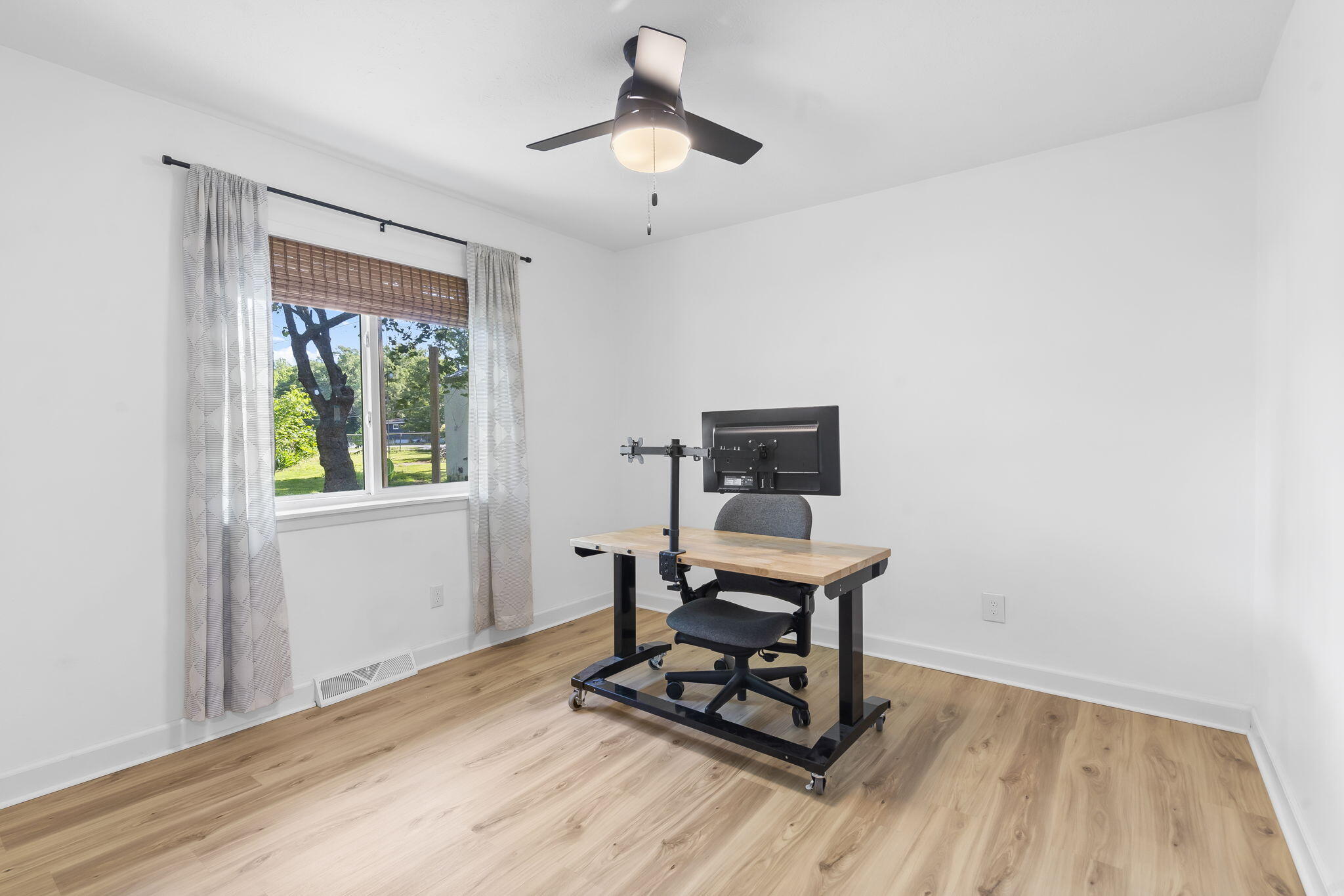 3137 E Gasconade Street