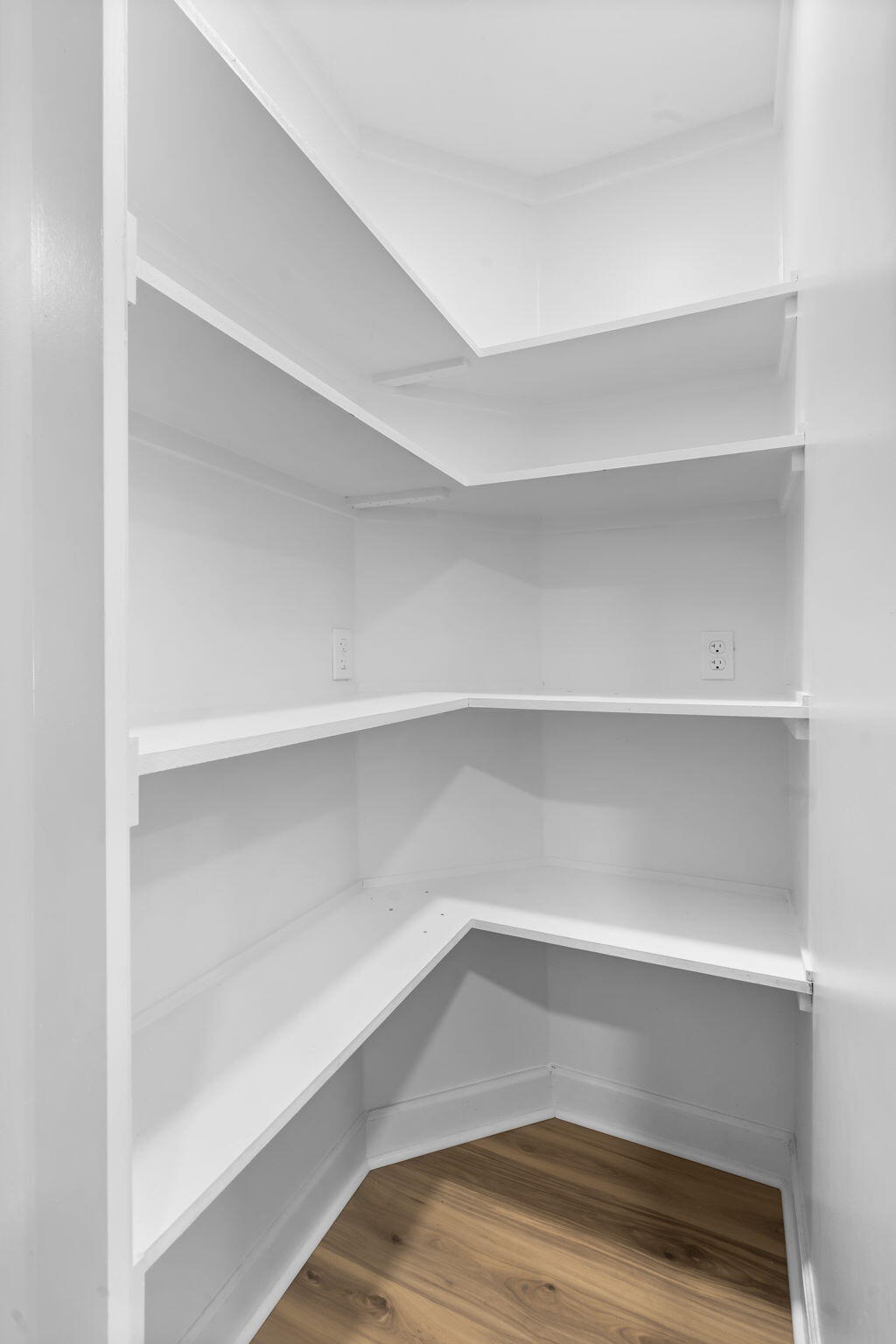 3137 E Gasconade Street