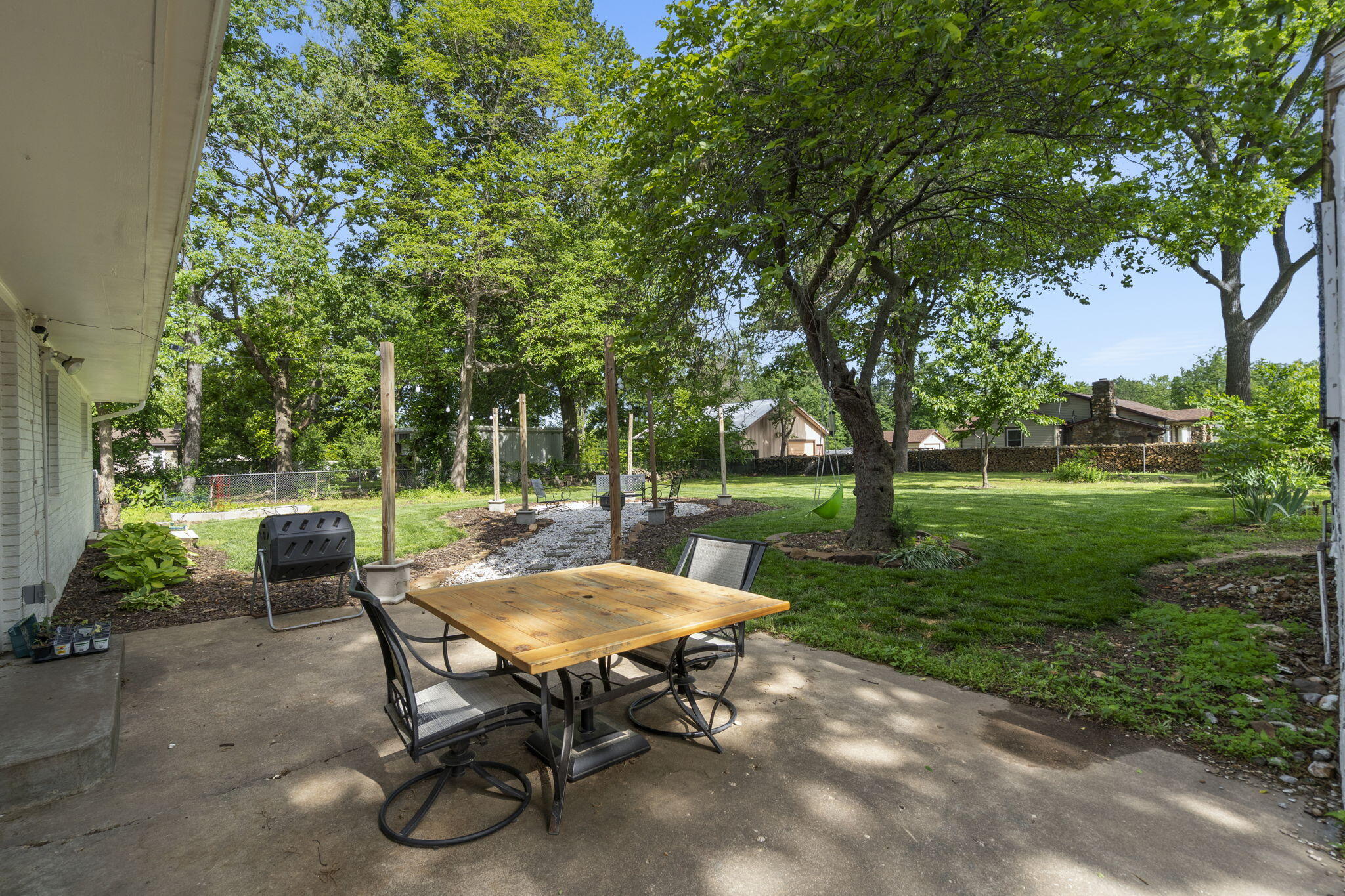 3137 E Gasconade Street