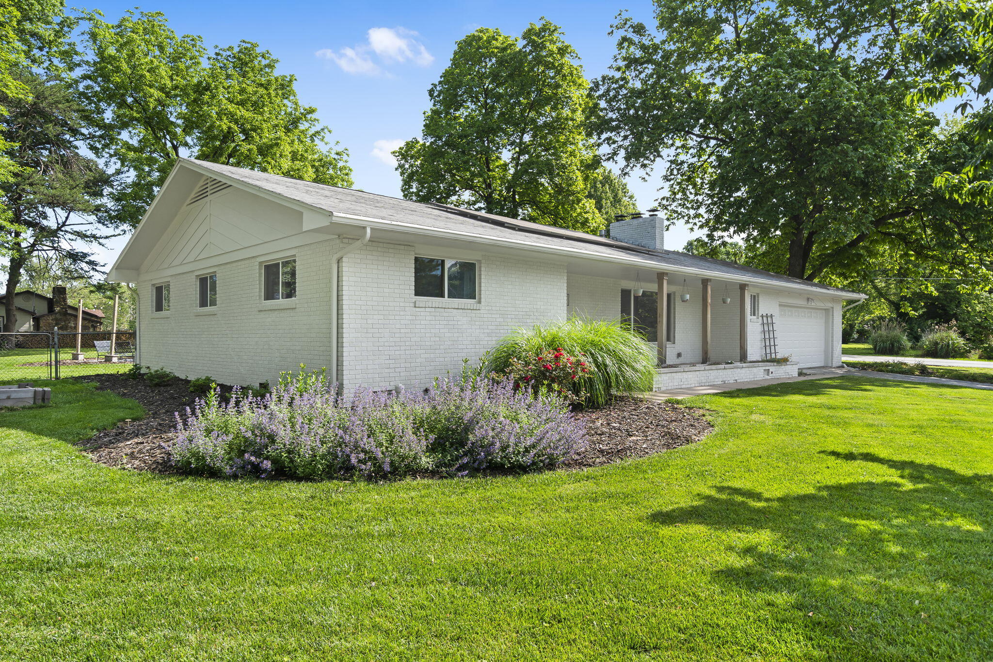 3137 E Gasconade Street