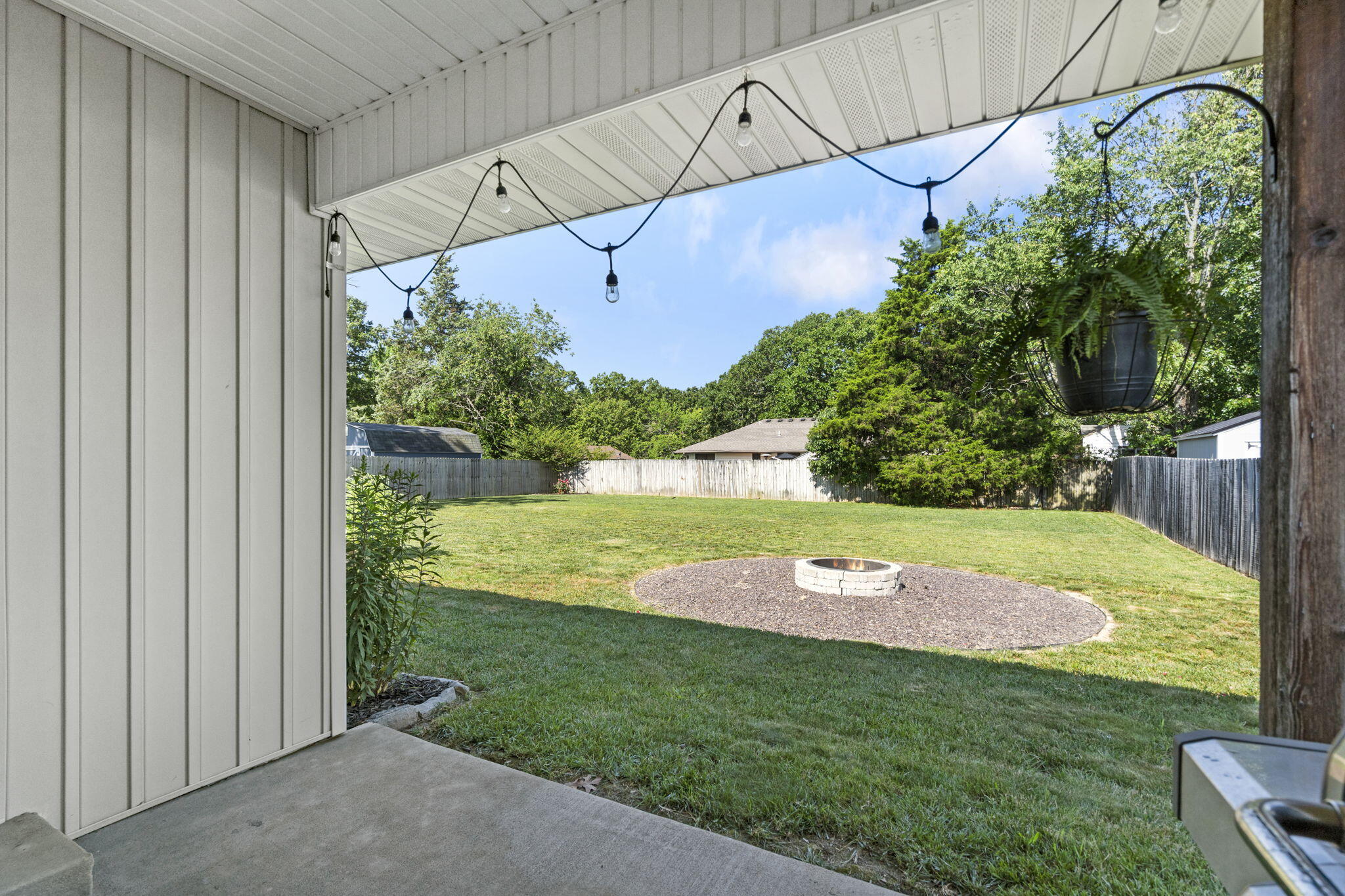 724 N Vermillion Drive