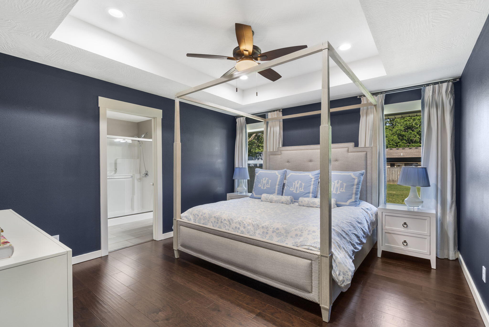 724 N Vermillion Drive