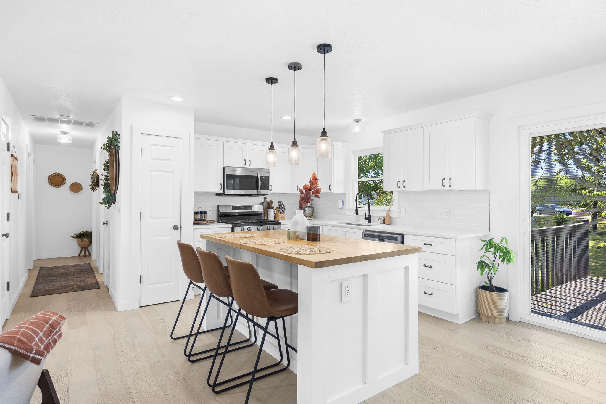 1710 W Edgewood Street