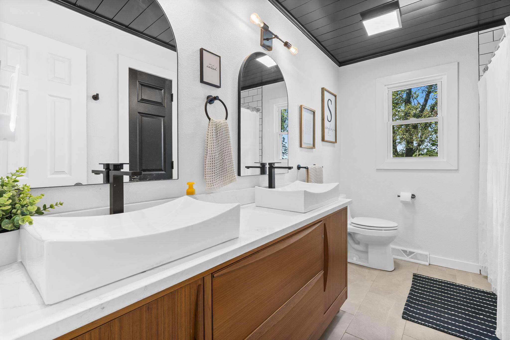 1710 W Edgewood Street