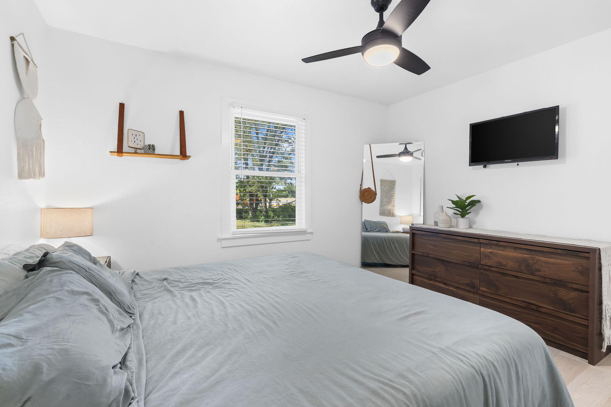 1710 W Edgewood Street