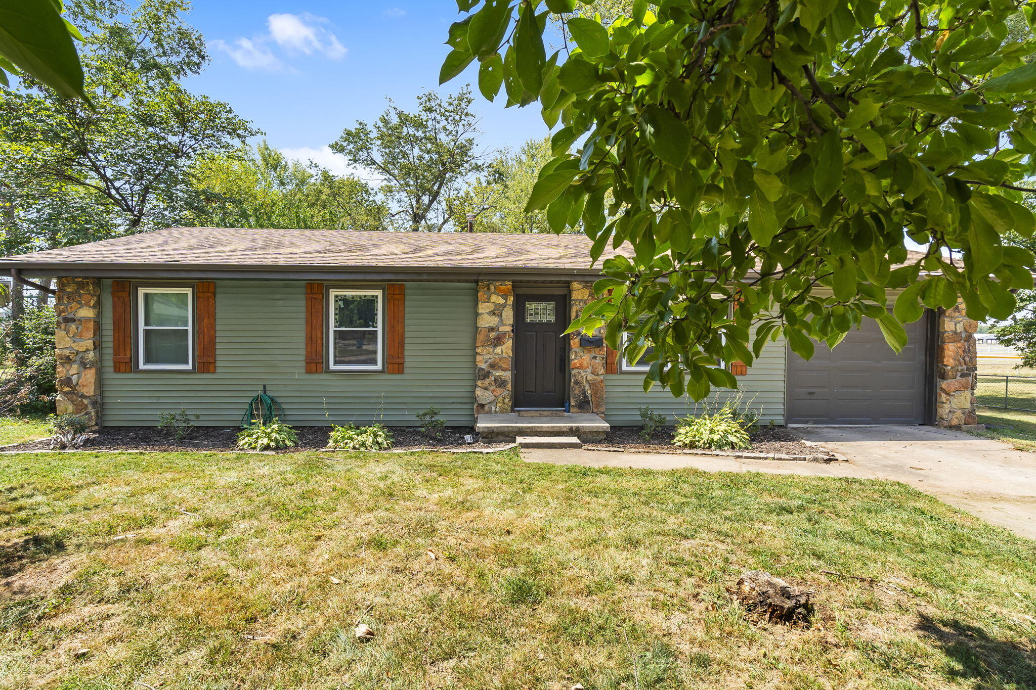 1710 W Edgewood Street