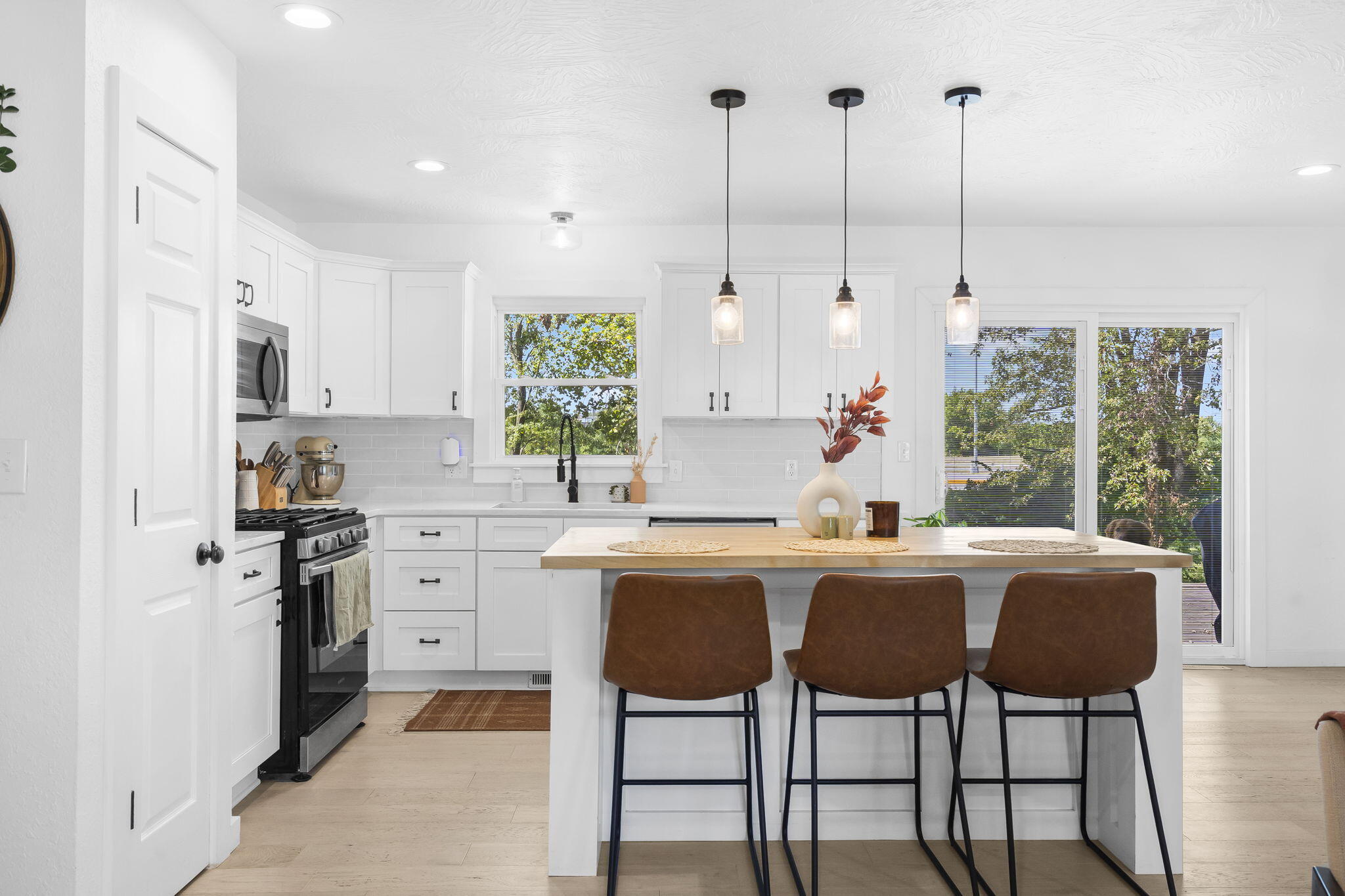 1710 W Edgewood Street