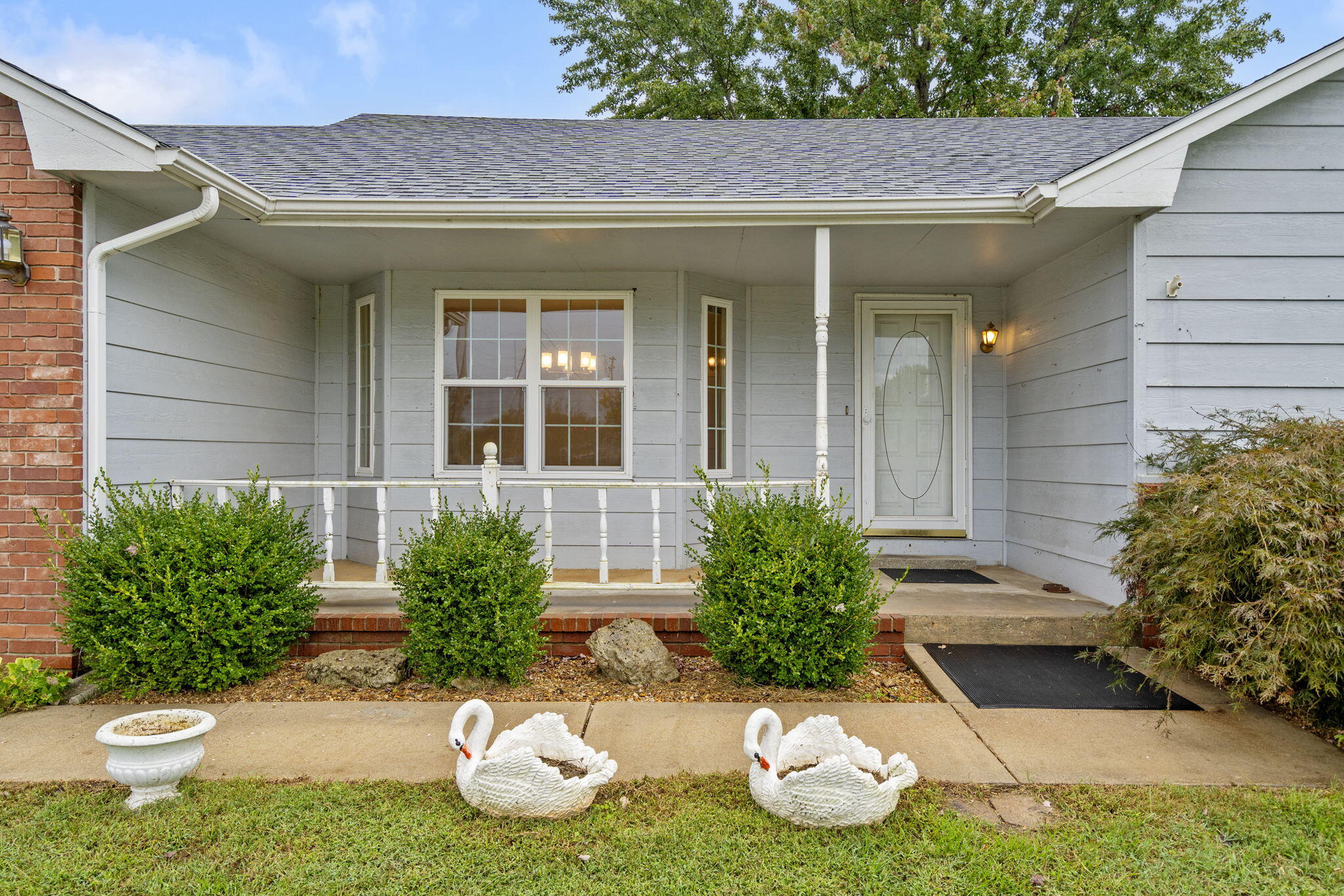 1160 E Highpoint Street