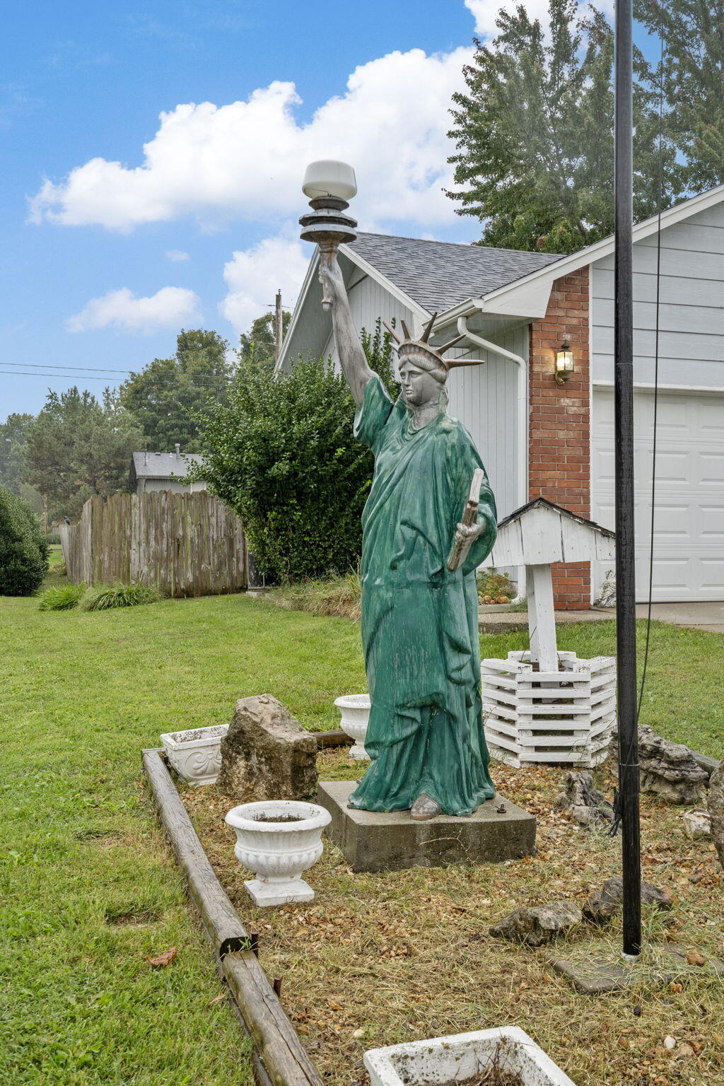 1160 E Highpoint Street