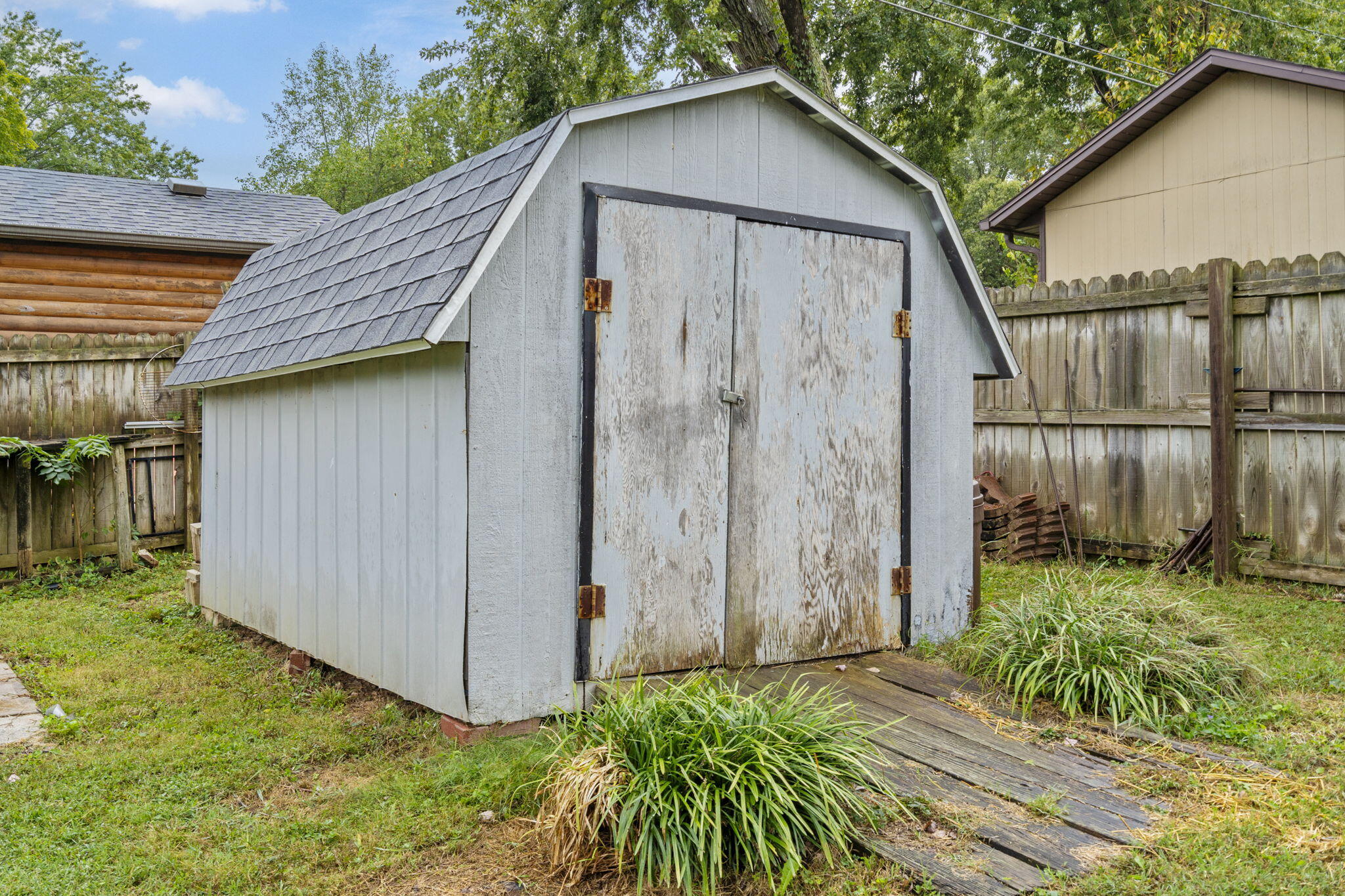 1160 E Highpoint Street