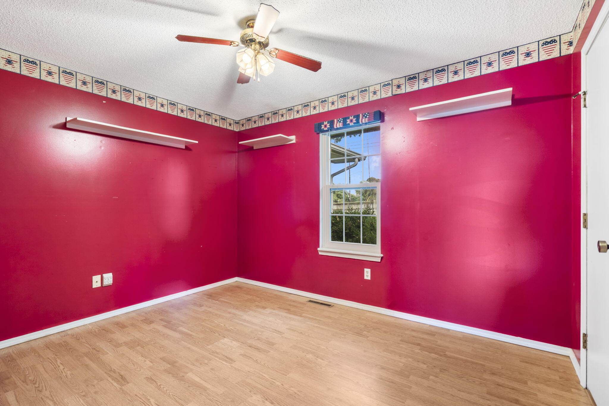 1160 E Highpoint Street