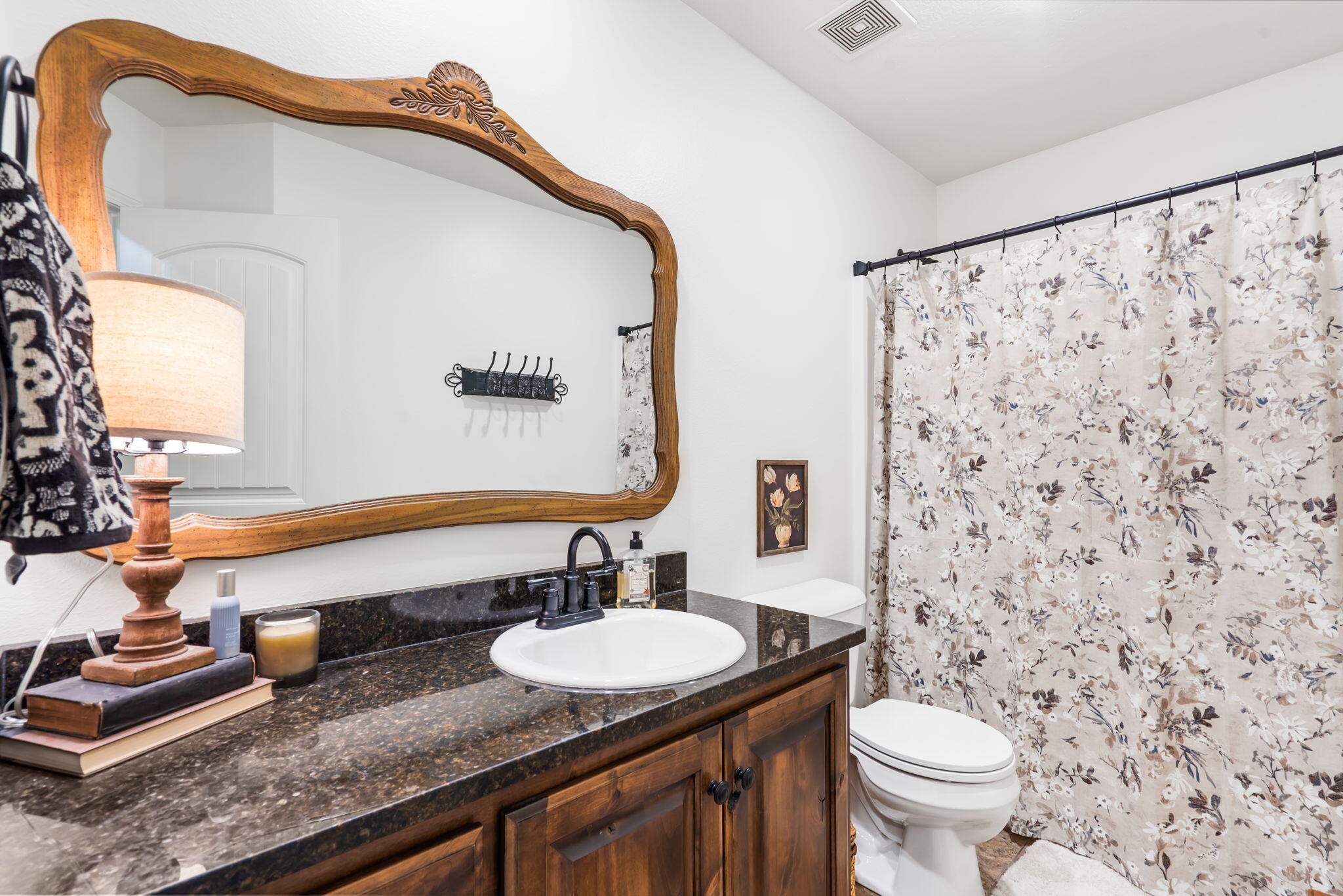 409 W Landsdowne Drive