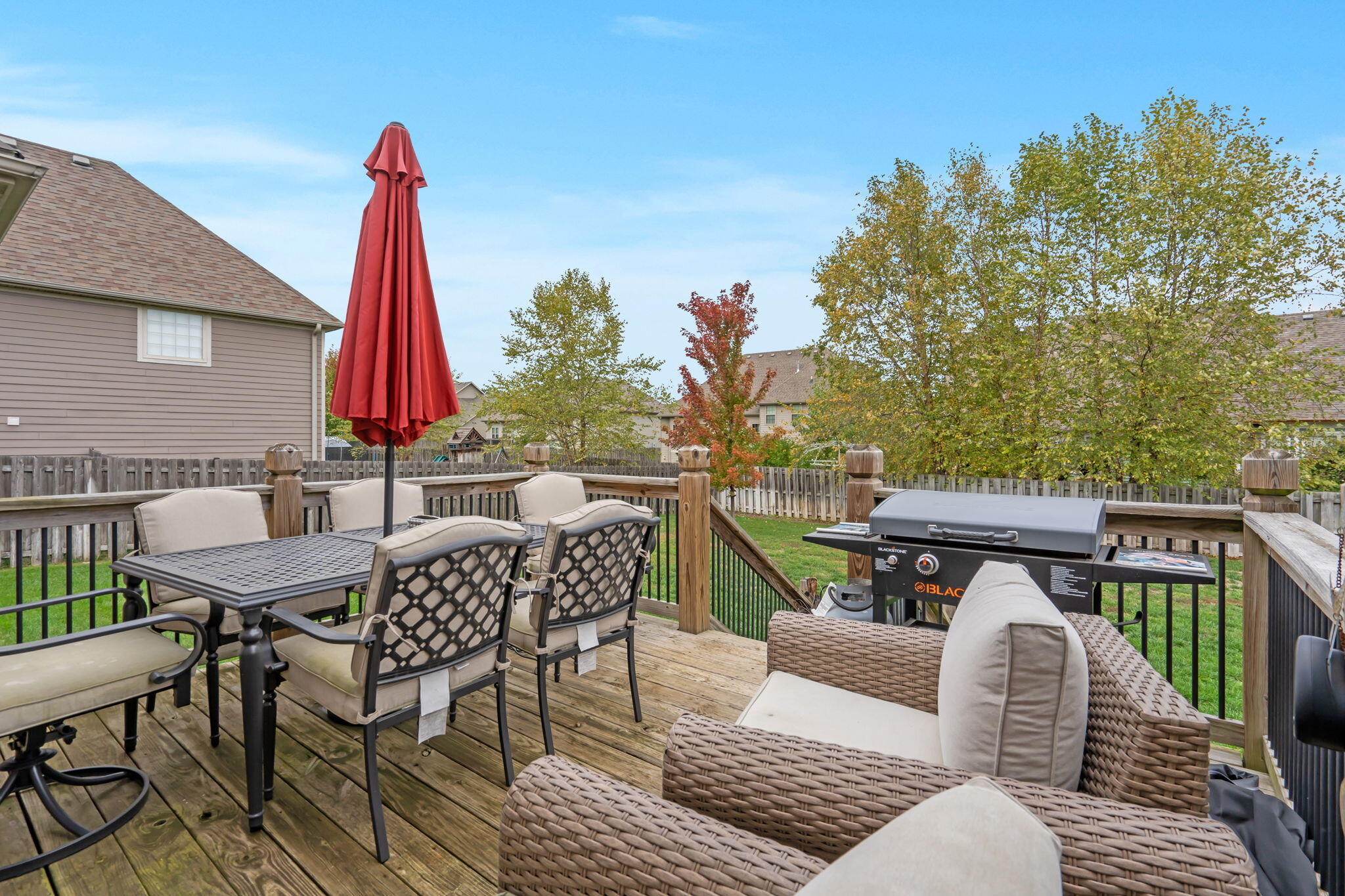 409 W Landsdowne Drive