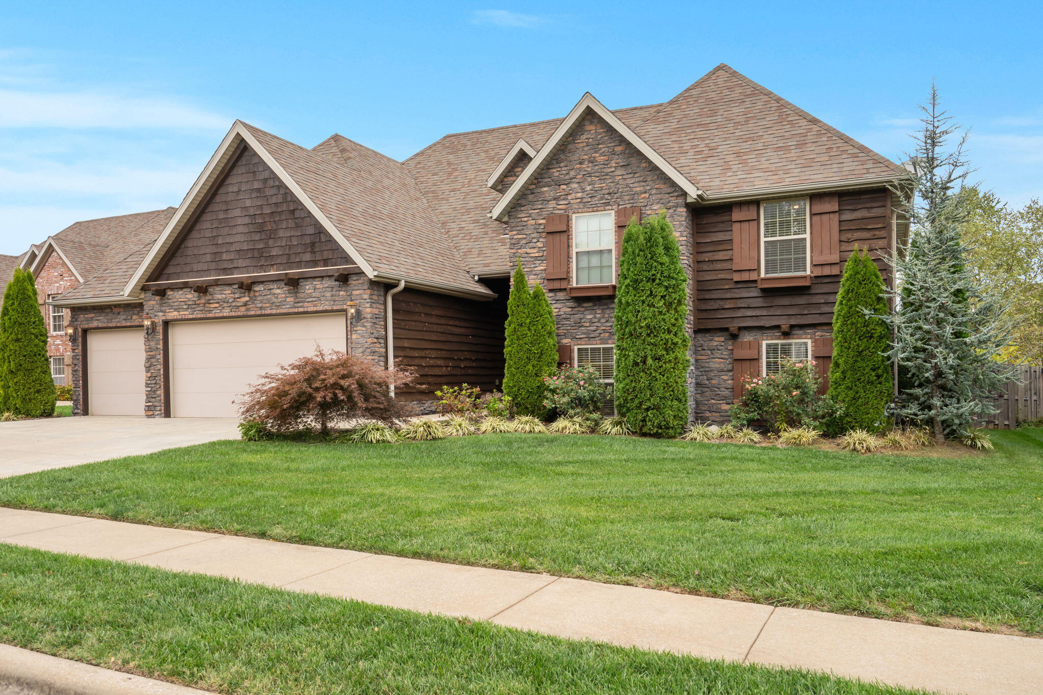 409 W Landsdowne Drive